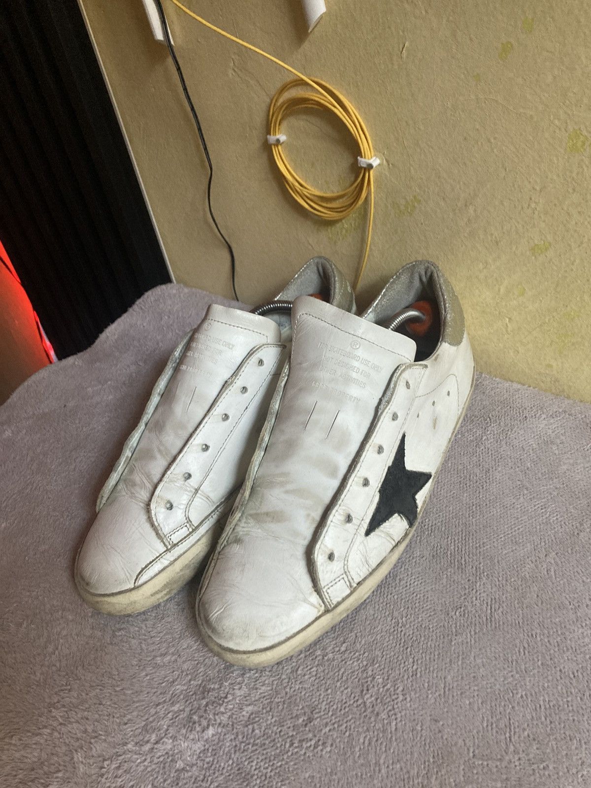 Golden Goose Golden Goose Superstar Sneakers Size 39 Size US 9 / IT 39 - 1 Thumbnail