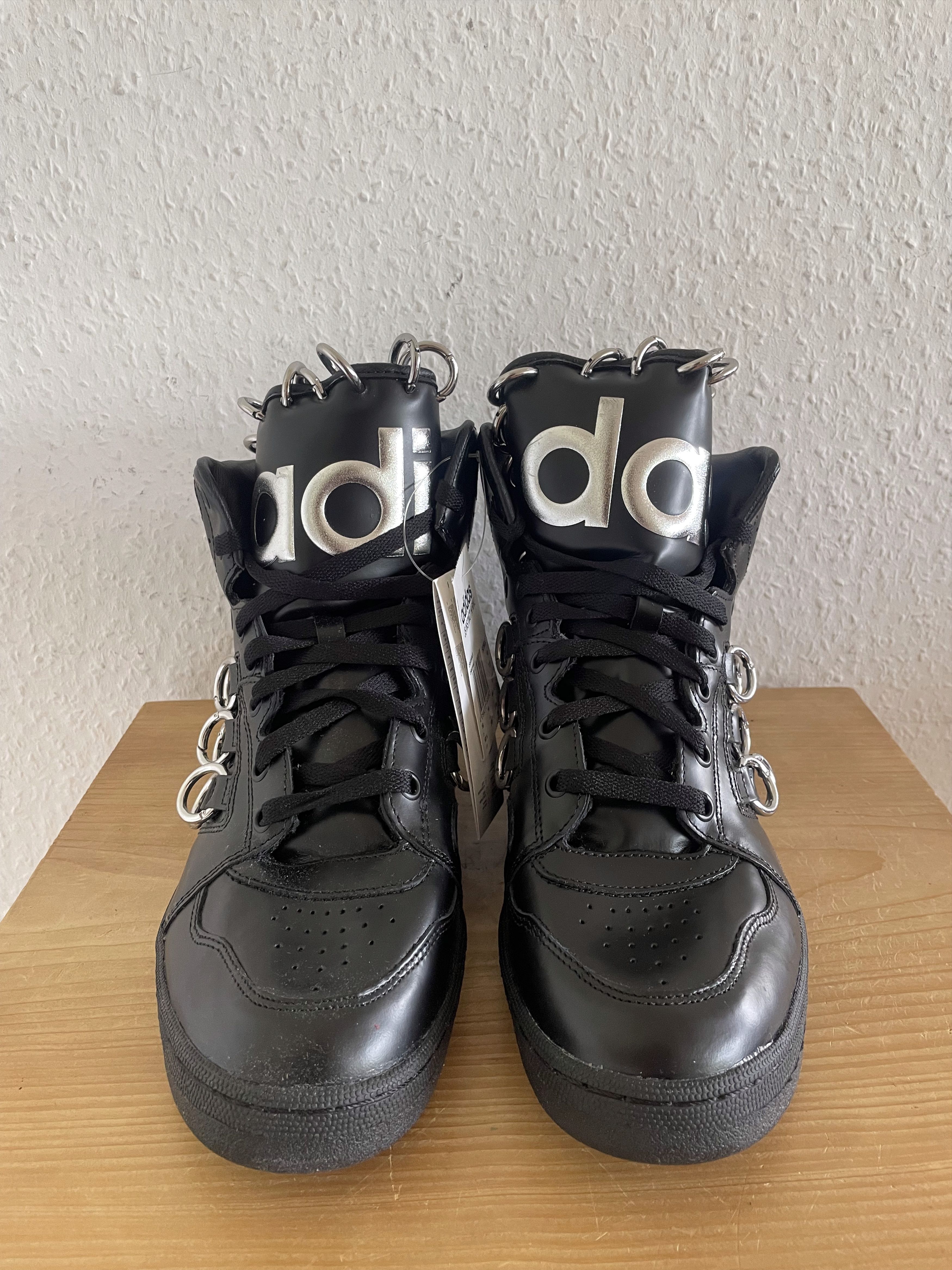 Adidas × Jeremy Scott JS Instinct Hi Ring Black Size US 10.5 / EU 43-44 - 2 Thumbnail