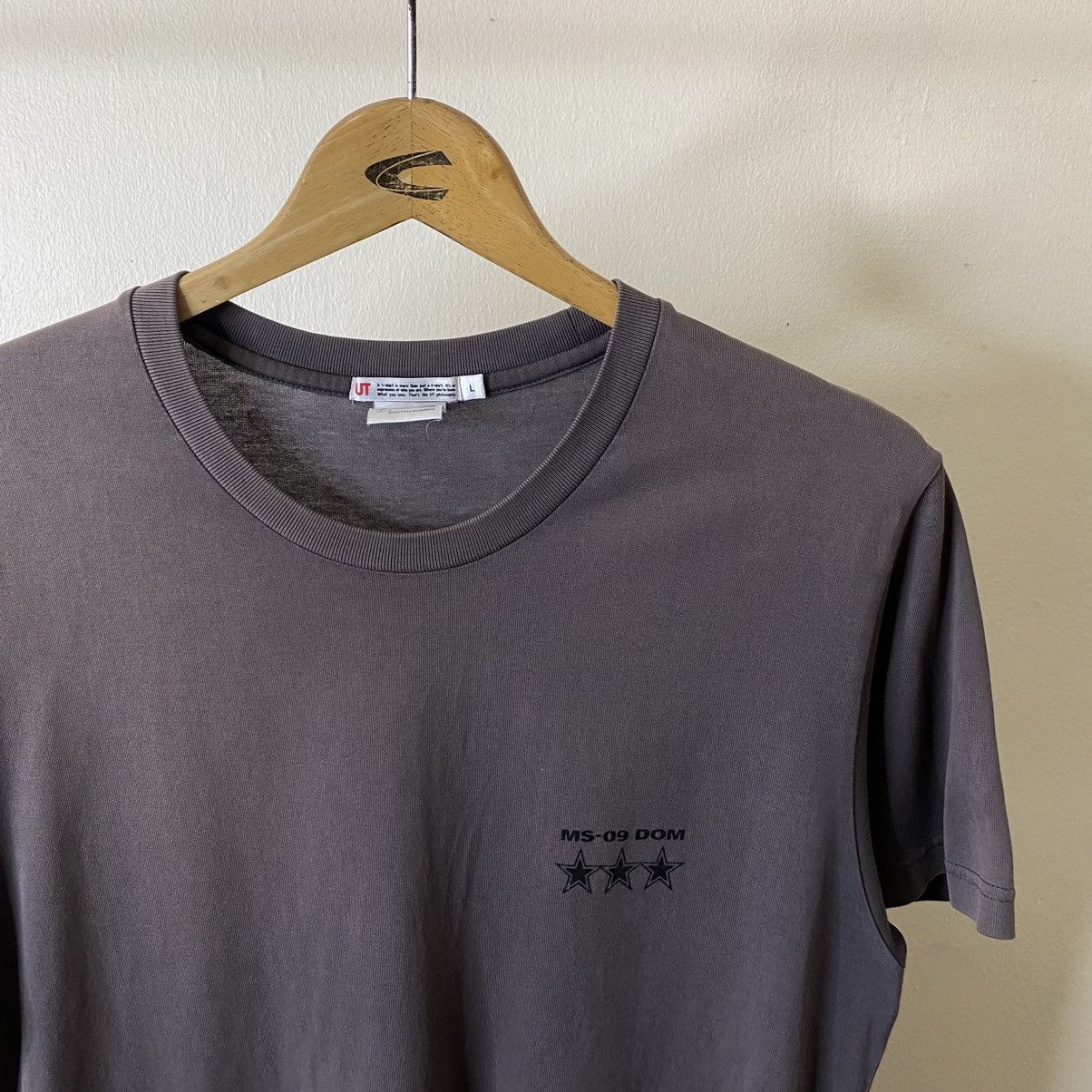 Uniqlo Anime Gundam 30th Anniversary T Shirt Crazy Sunfaded Size US M / EU 48-50 / 2 - 8 Thumbnail