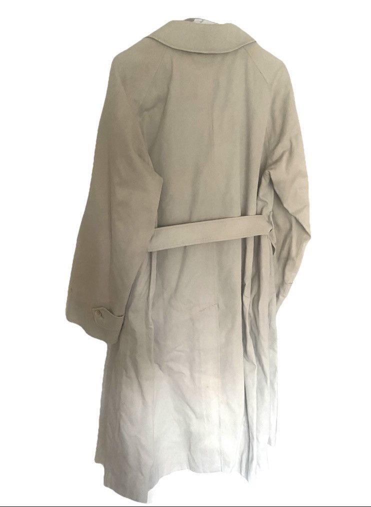 Burberry Authentic Men Burberry Trench Coat Size in description Size US L / EU 52-54 / 3 - 4 Thumbnail