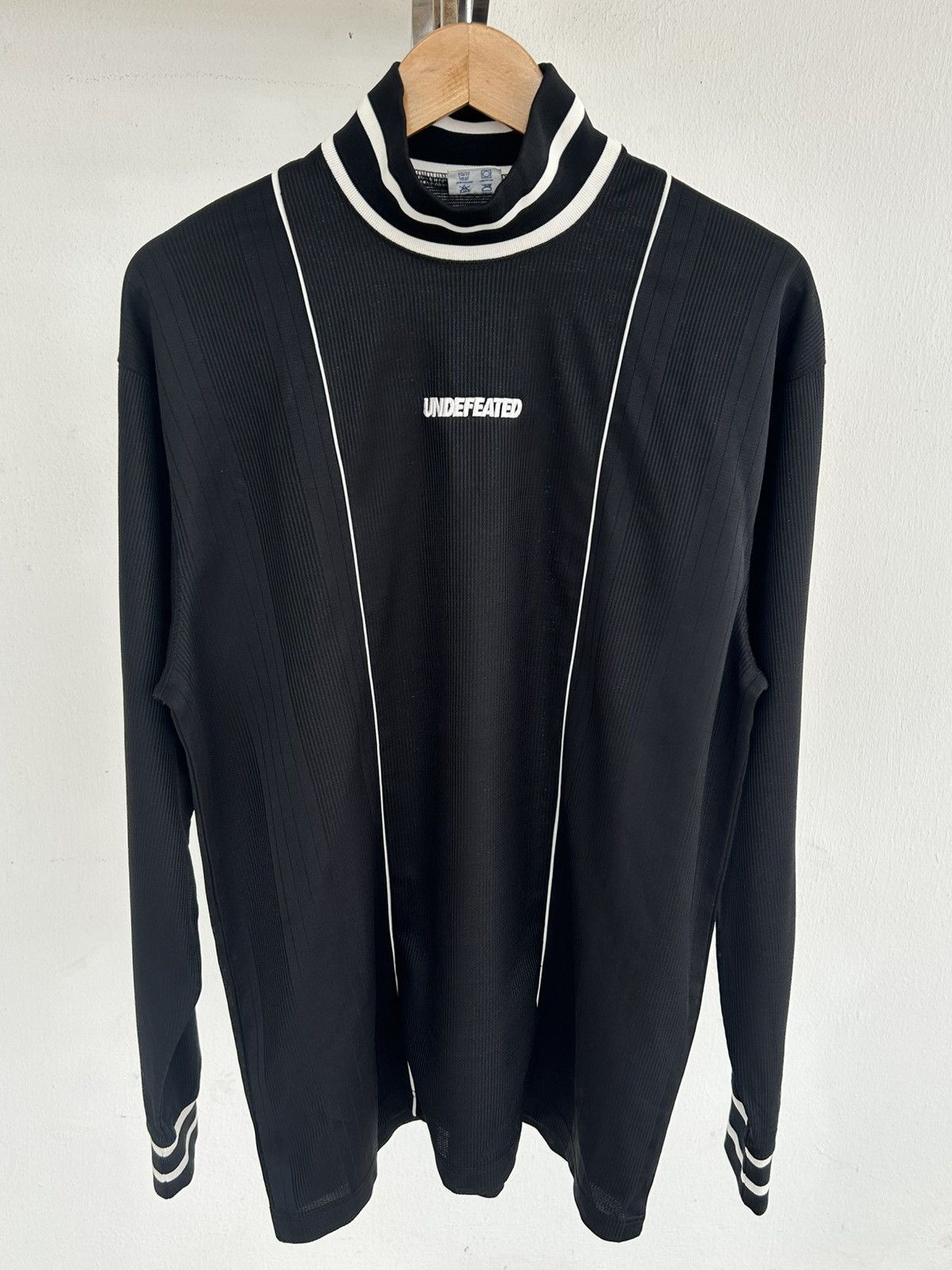 Undefeated Undefeated Jersey Black Spellout Size US L / EU 52-54 / 3 - 1 Thumbnail