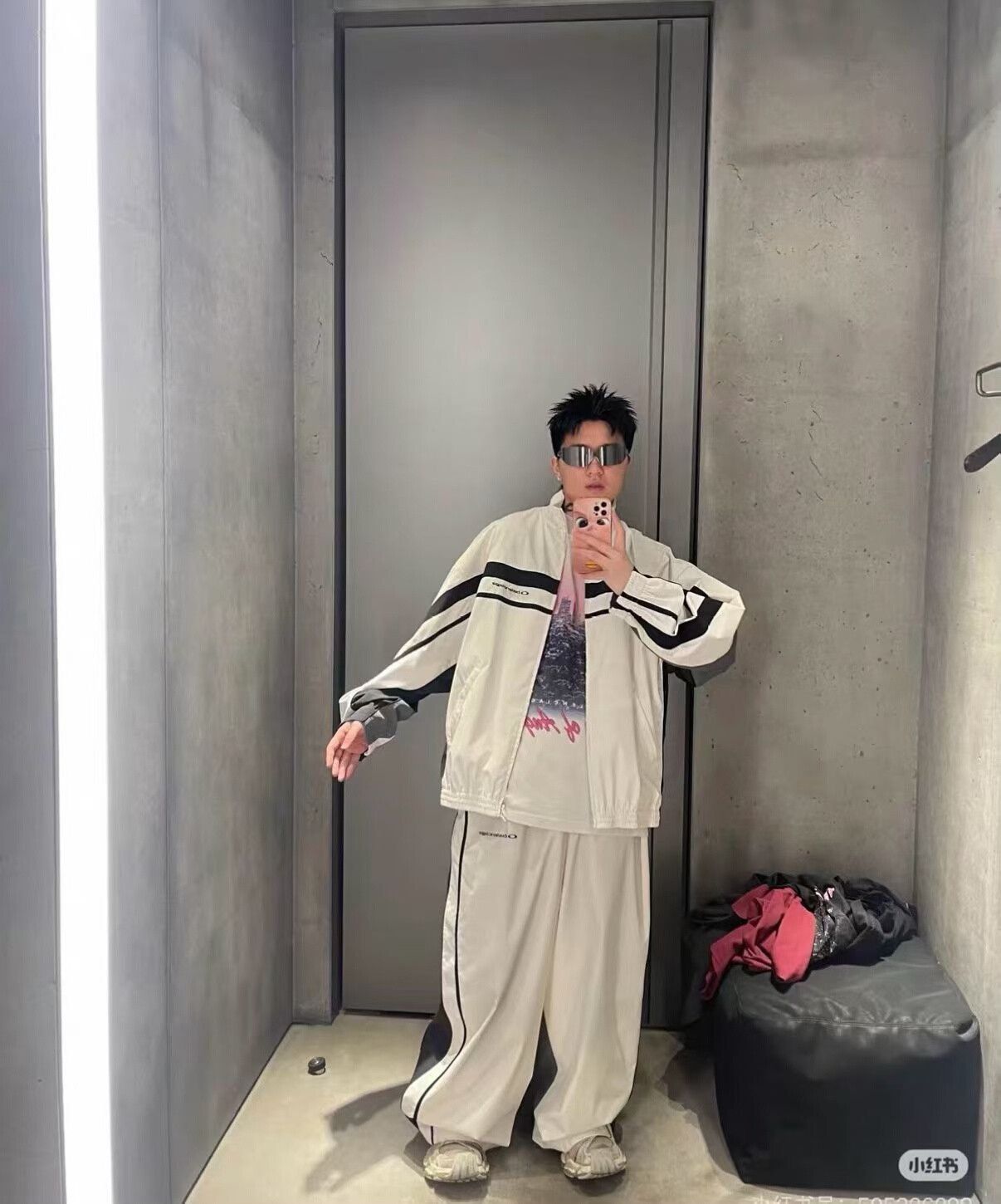 Balenciaga Balenciaga 50/50 Tracksuit Jacket White Gray Size US L / EU 52-54 / 3 - 6 Thumbnail