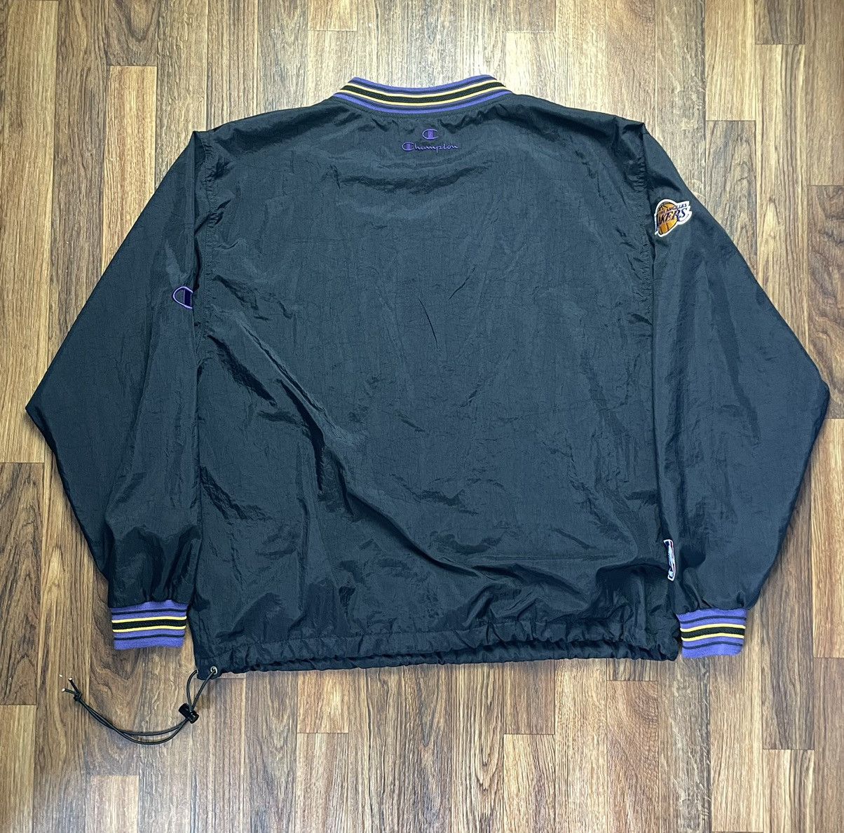 NBA VTG Lakers NBA Champion Windbreaker 90s Size US L / EU 52-54 / 3 - 7 Thumbnail