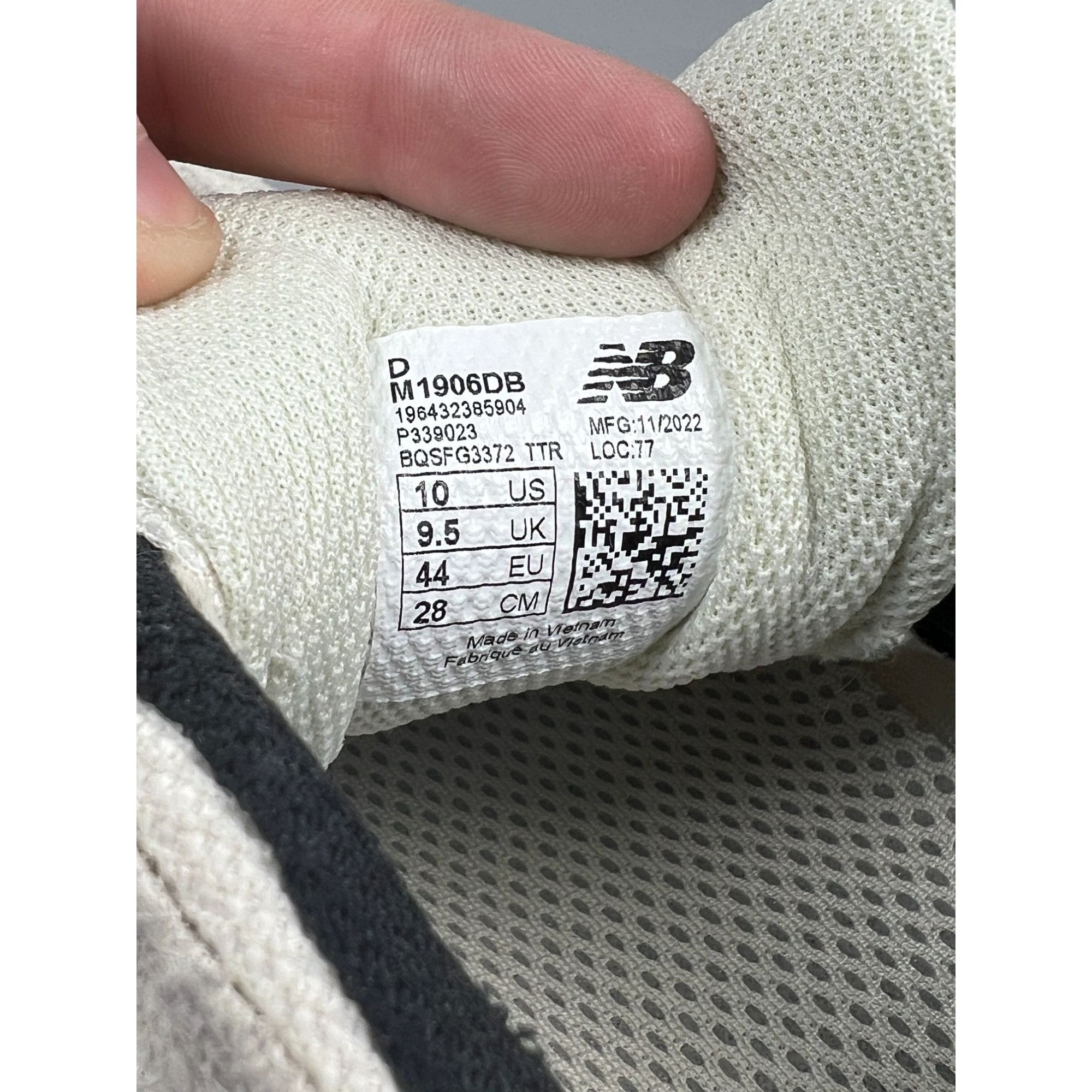 New Balance Men’s New Balance 1906D Protection Pack Sneakers (Y0998) Size US 10 / EU 43 - 11 Thumbnail