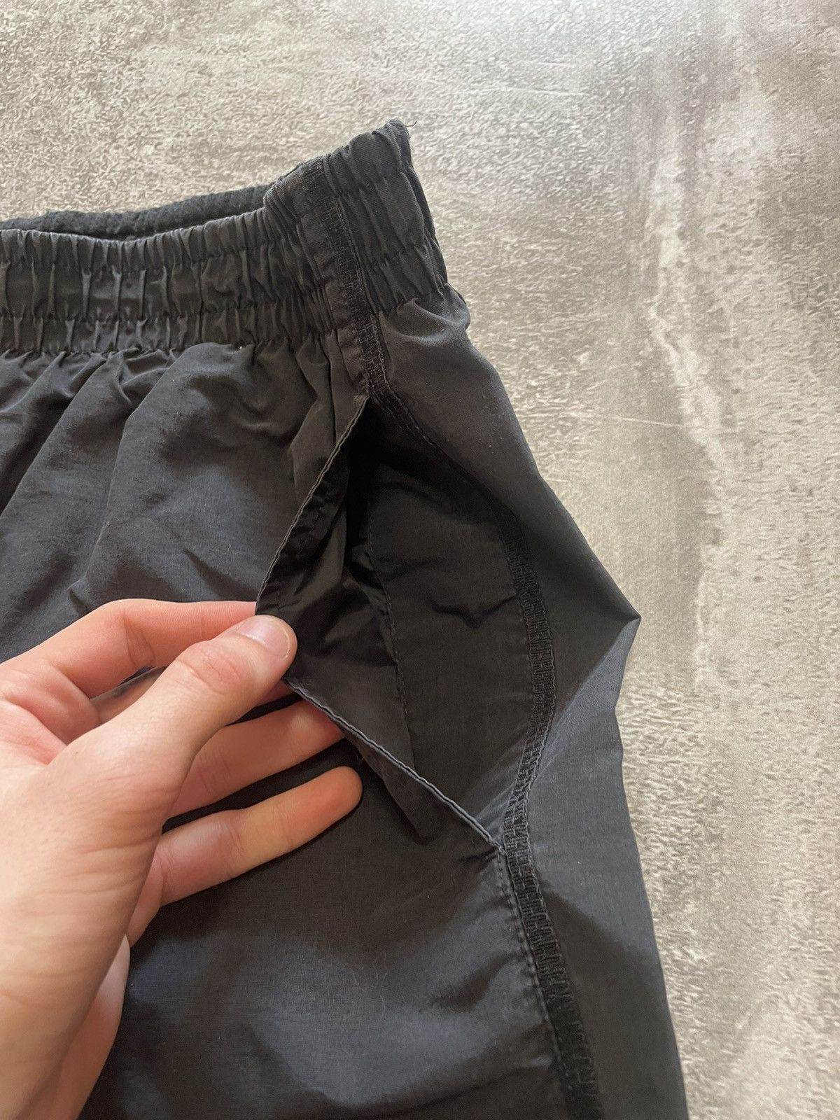 Nike × Vintage Vintage Nike Black Shorts Swoosh Logo M Size US 32 / EU 48 - 3 Thumbnail