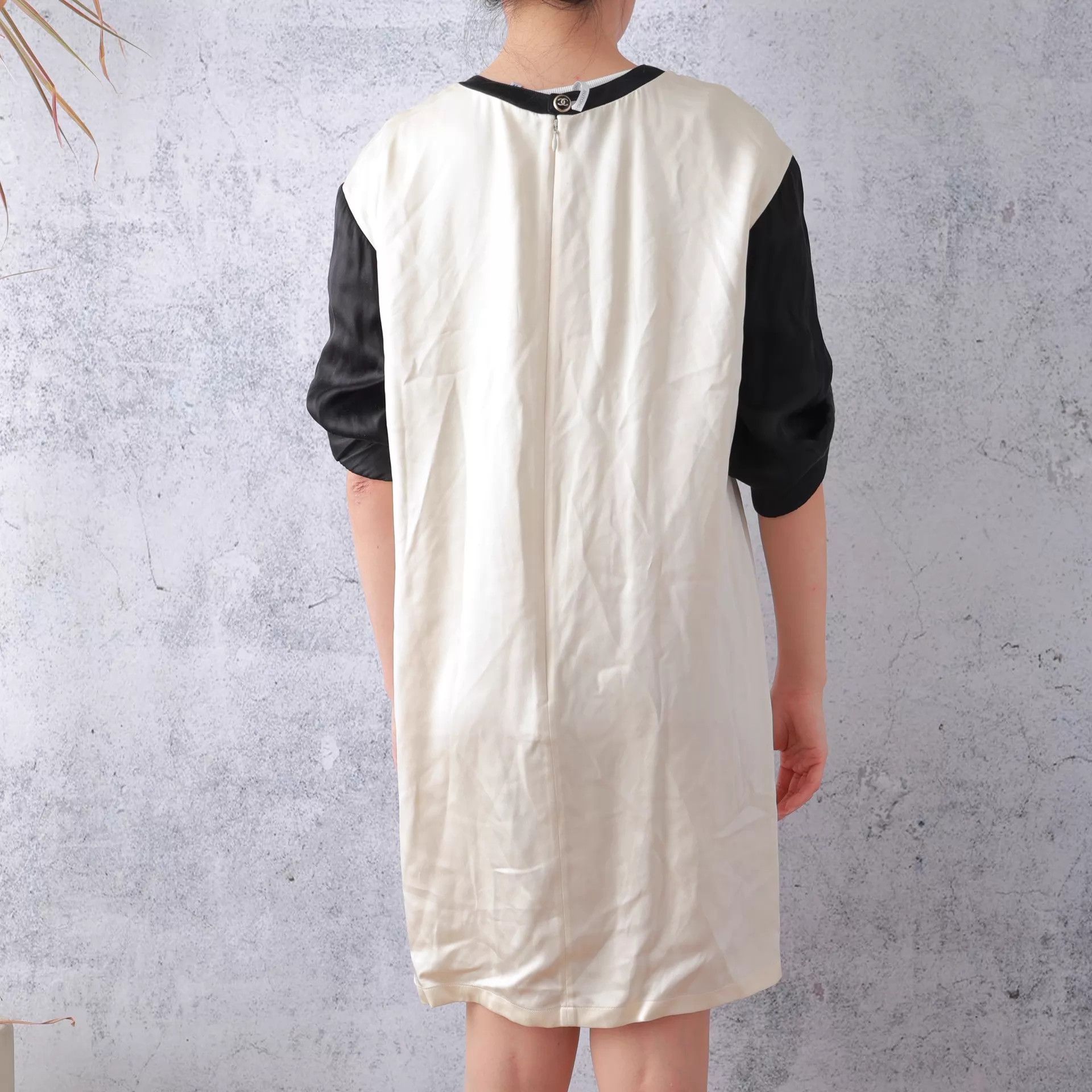 Chanel Chanel Dress 38 EU Size S / US 4 / IT 40 - 2 Thumbnail