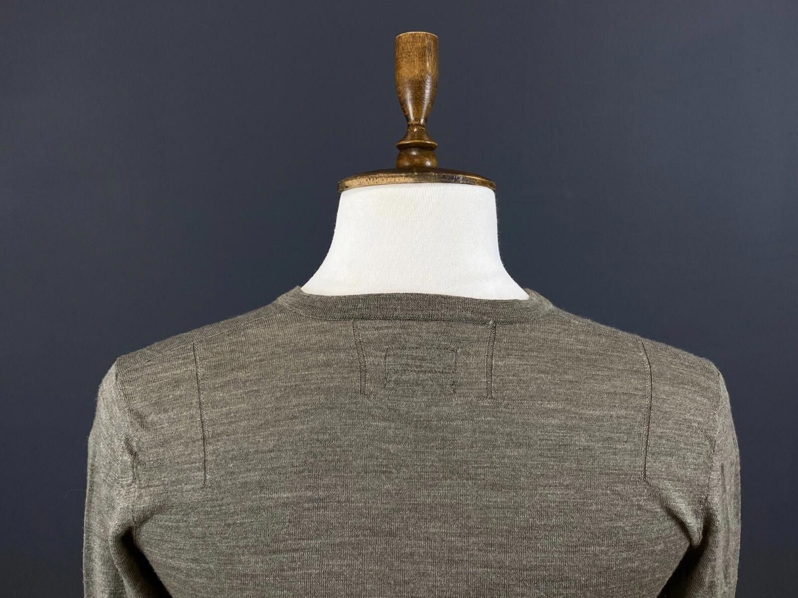 Allsaints AllSaints 100% Merino Wool V-Neck Knit Sweater Size S Size US S / EU 44-46 / 1 - 9 Thumbnail