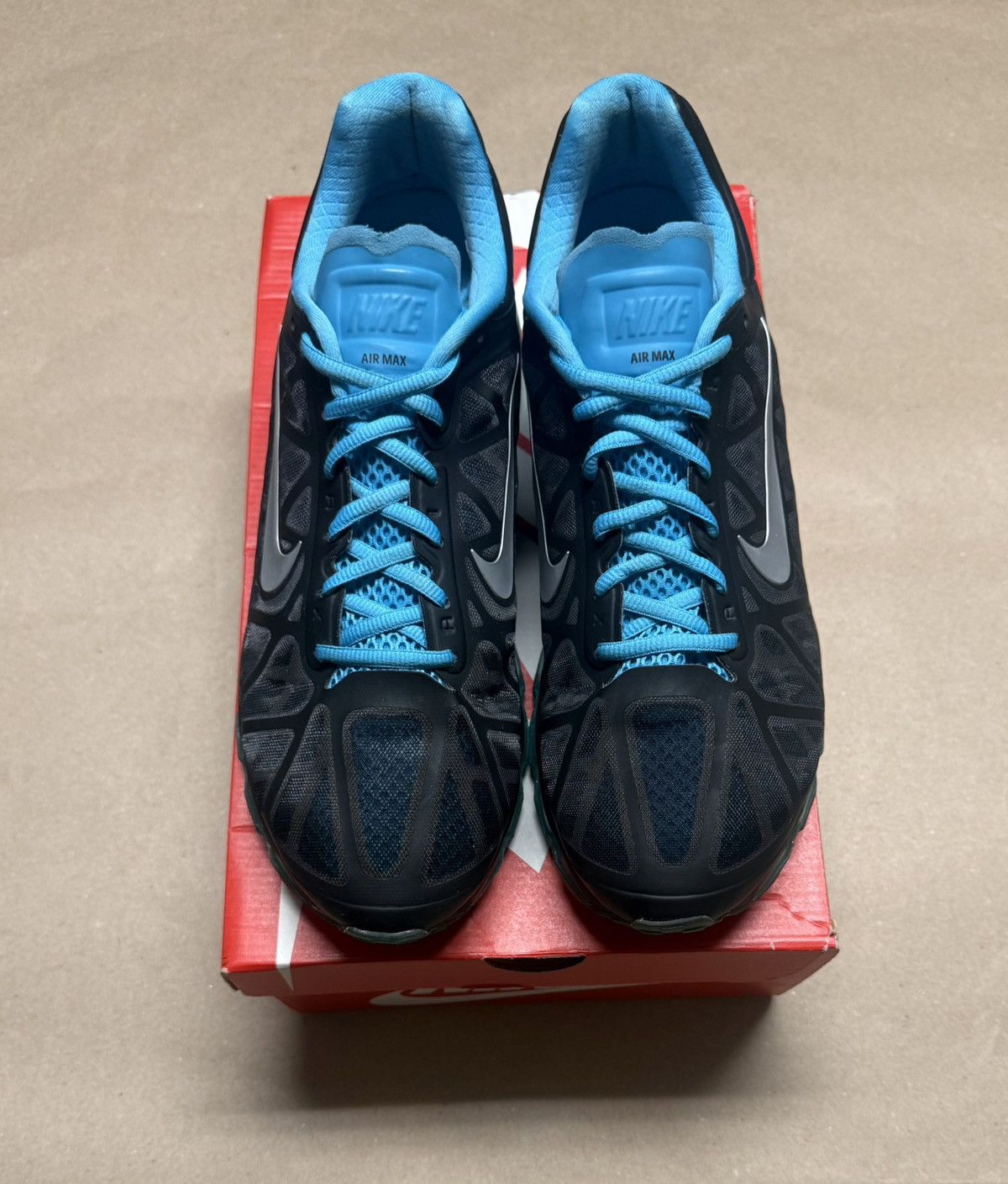 Nike Nike Air Max 2011 + Men’s size 14 Running Shoes Rare! Size US 14 / EU 47 - 3 Thumbnail