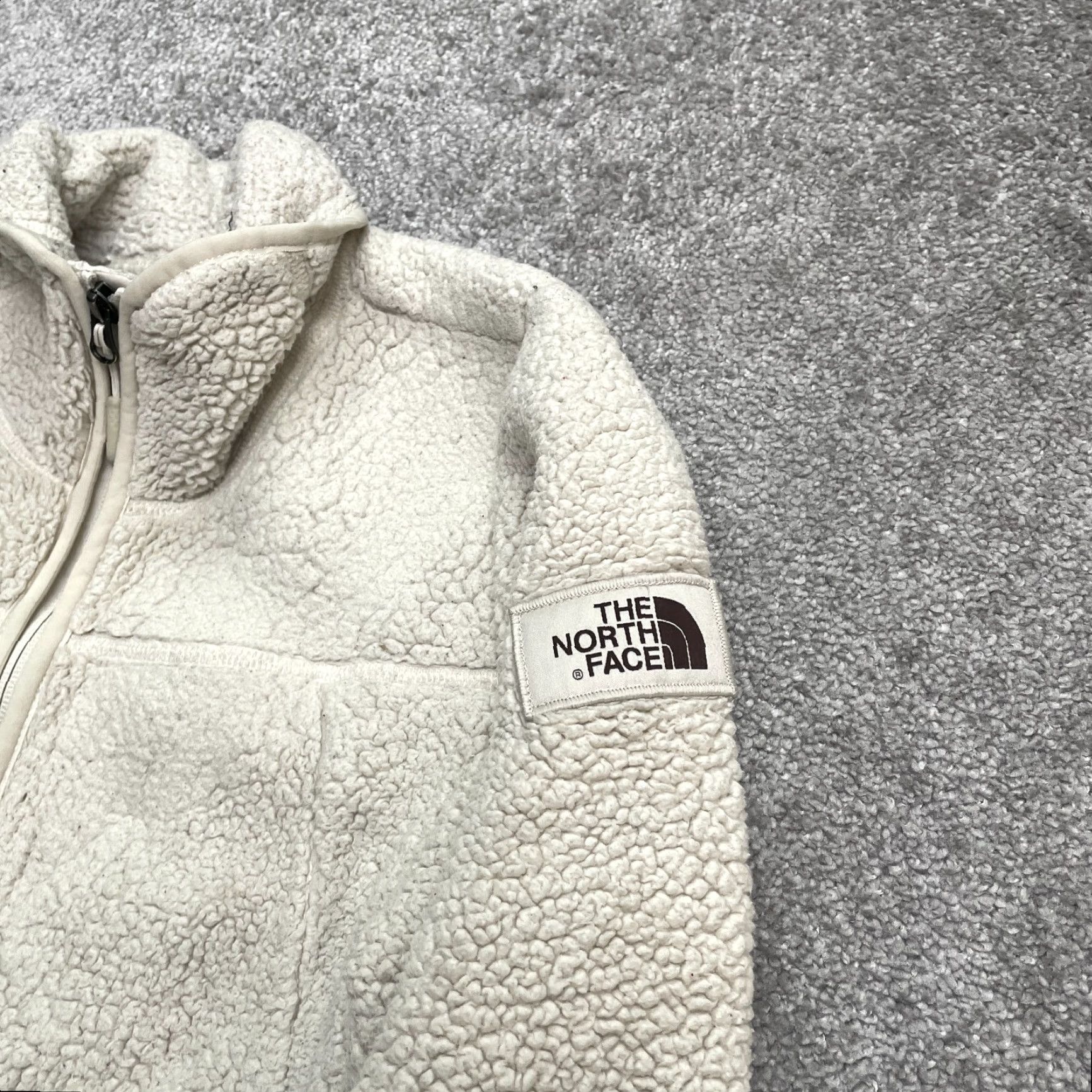 The North Face The North Face Campshire Jacket Womens M Beige Oatmeal Fleece Full Zip Pockets Logo Regular Size M / US 6-8 / IT 42-44 - 4 Thumbnail