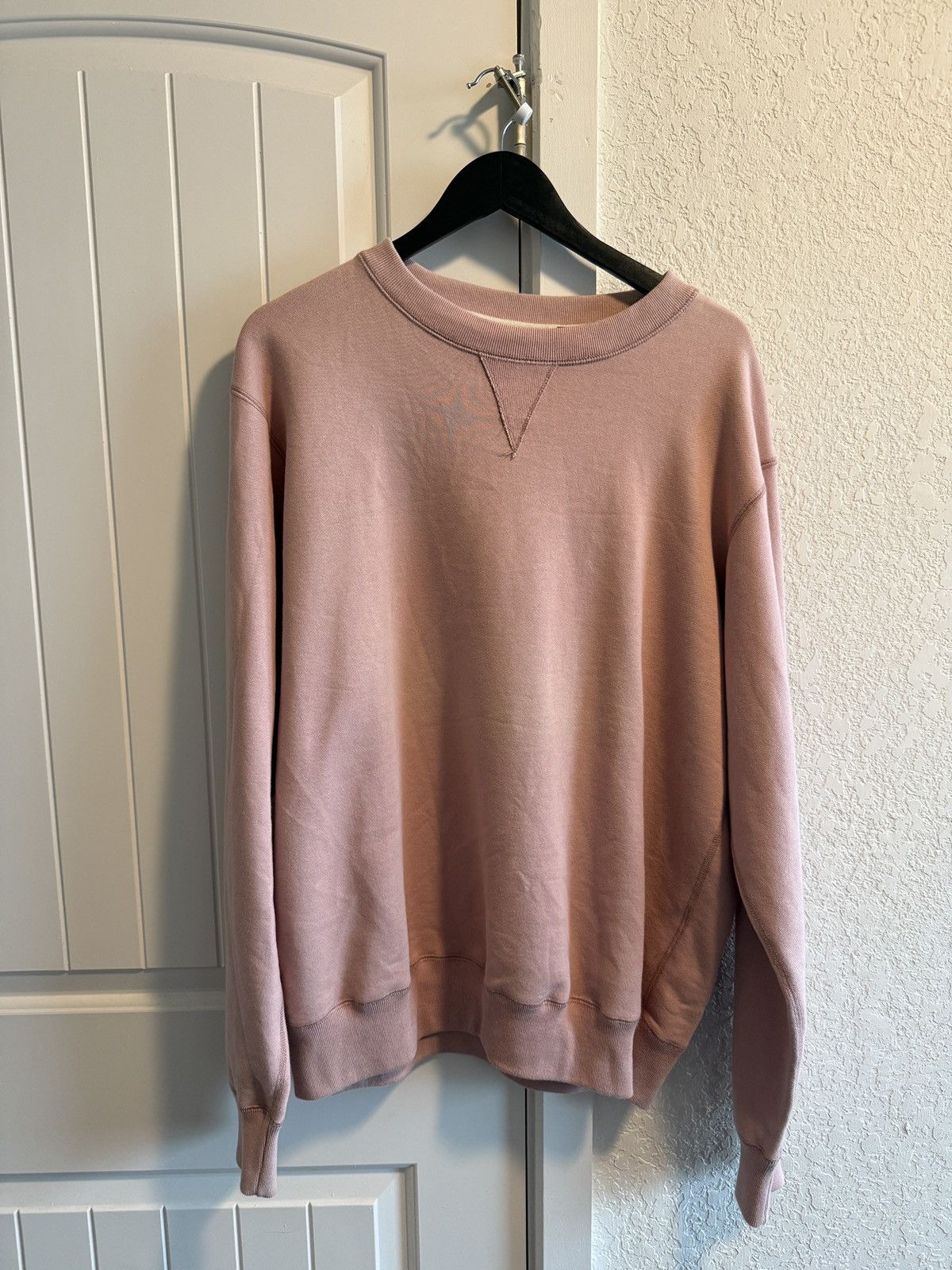 Naked & Famous naked & famous pink crew Size US XL / EU 56 / 4 - 1 Thumbnail
