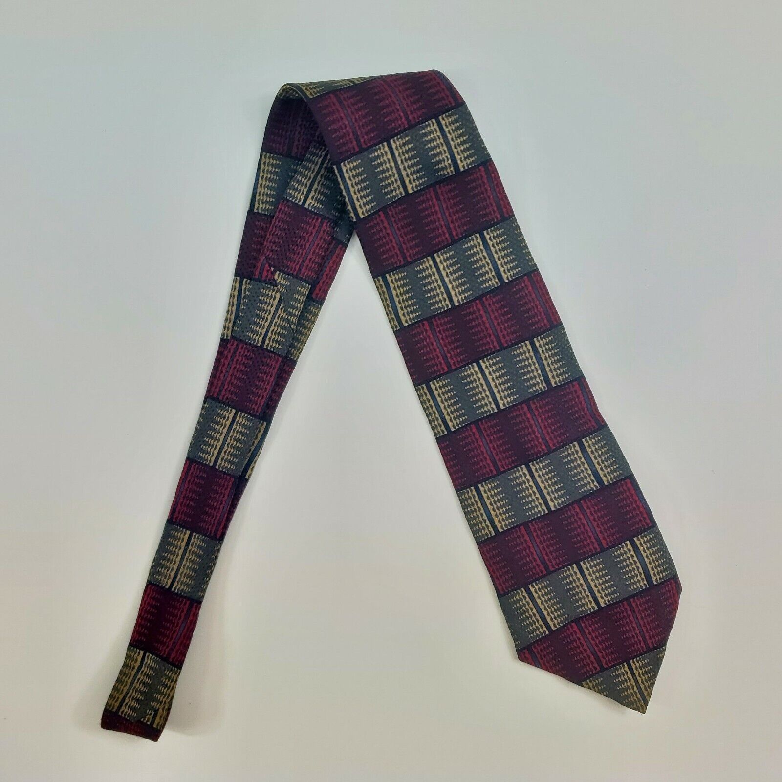 Vintage Ziggurat by Mulberry Neckwear Silk Red Tie Classic Size ONE SIZE - 7 Thumbnail