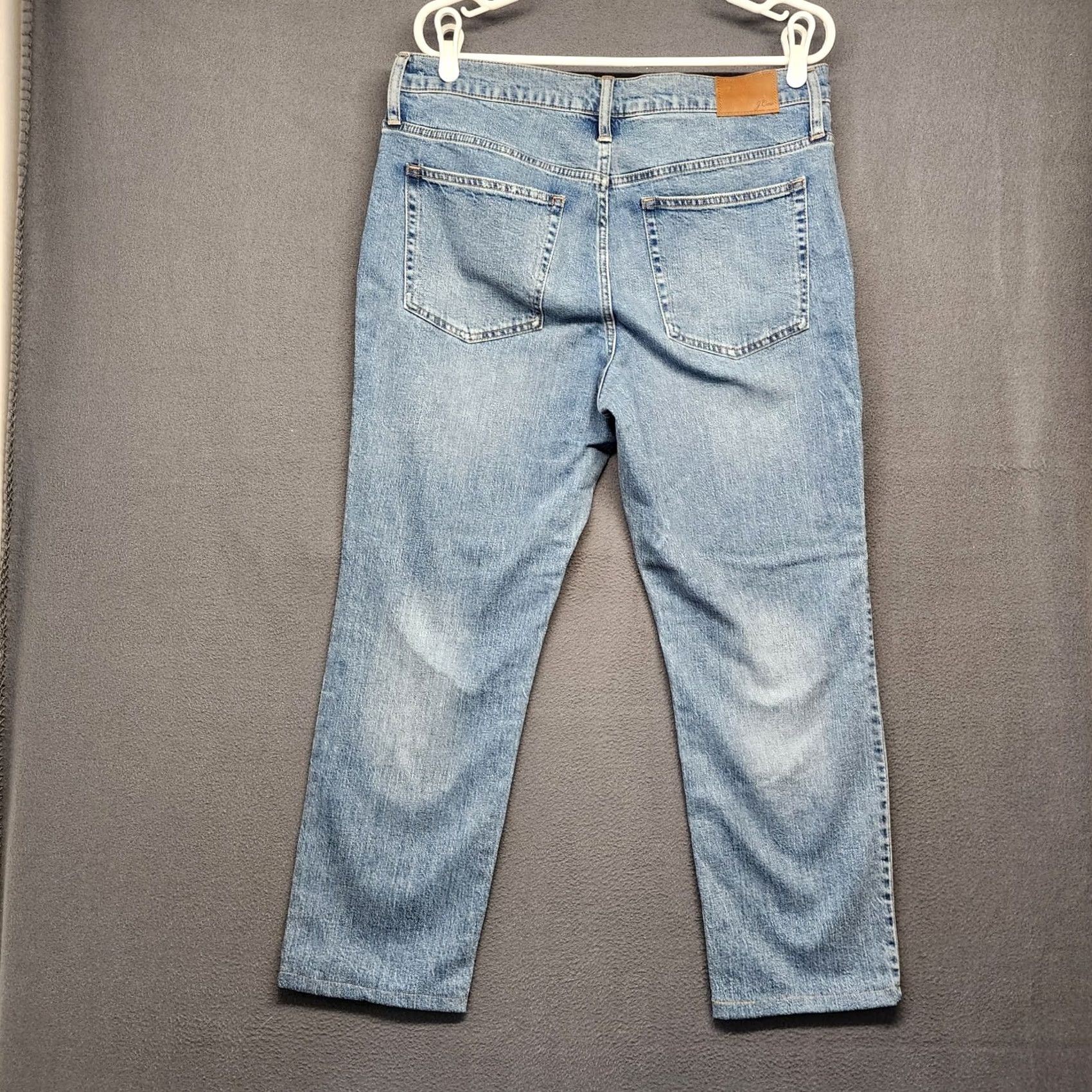 J.Crew J.Crew Slim Boyfriend Jeans Womens 31 Light Wash Cropped 25" Hemmed Inseam Jeans Womens 31 Light Wash Cropped 25" Hemmed Inseam Size 24" / US 00 / IT 34 - 2 Thumbnail