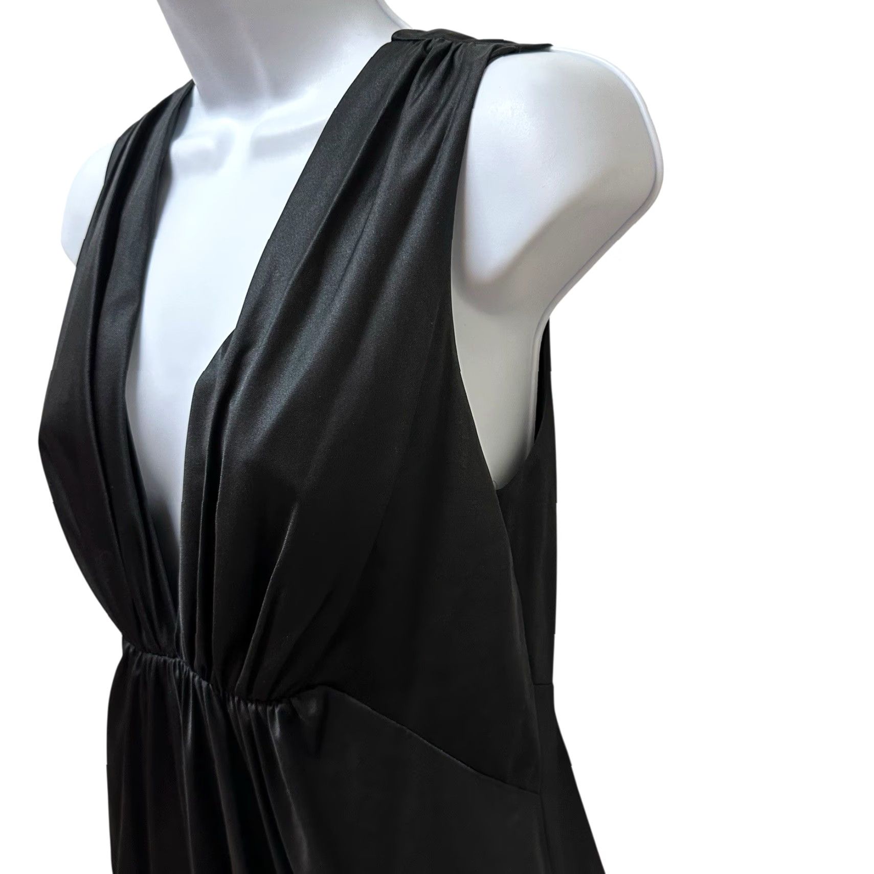 Vintage **Vintage Vanity Fair Black Long Silky Satin Nylon Nightgown Size M** User: **Vintage Vanity Fair Black Long Silky Satin Nylon Nightgown Size M** Size ONE SIZE - 3 Thumbnail