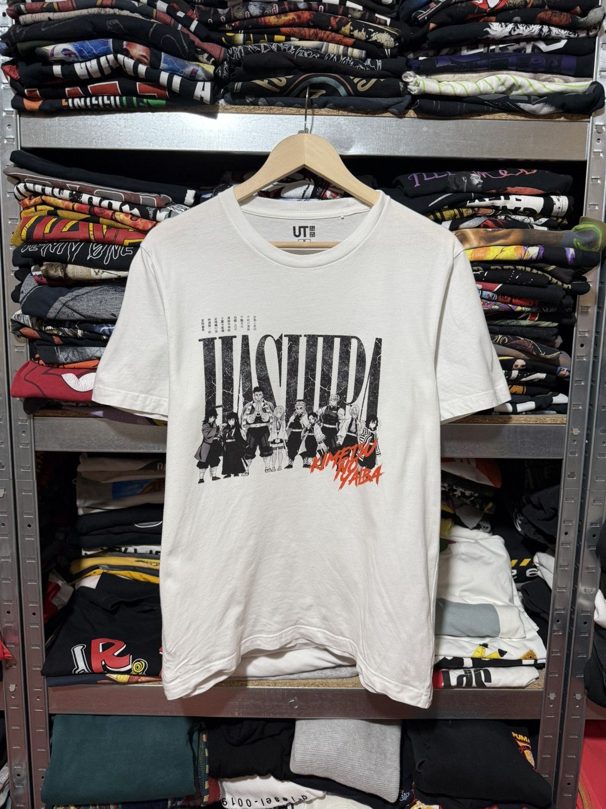 Uniqlo UNIQLO TOKYO ANIME DEMON SLAYER HASHIRA T-Shirt Y2K Hype Size US M / EU 48-50 / 2 - 1 Thumbnail
