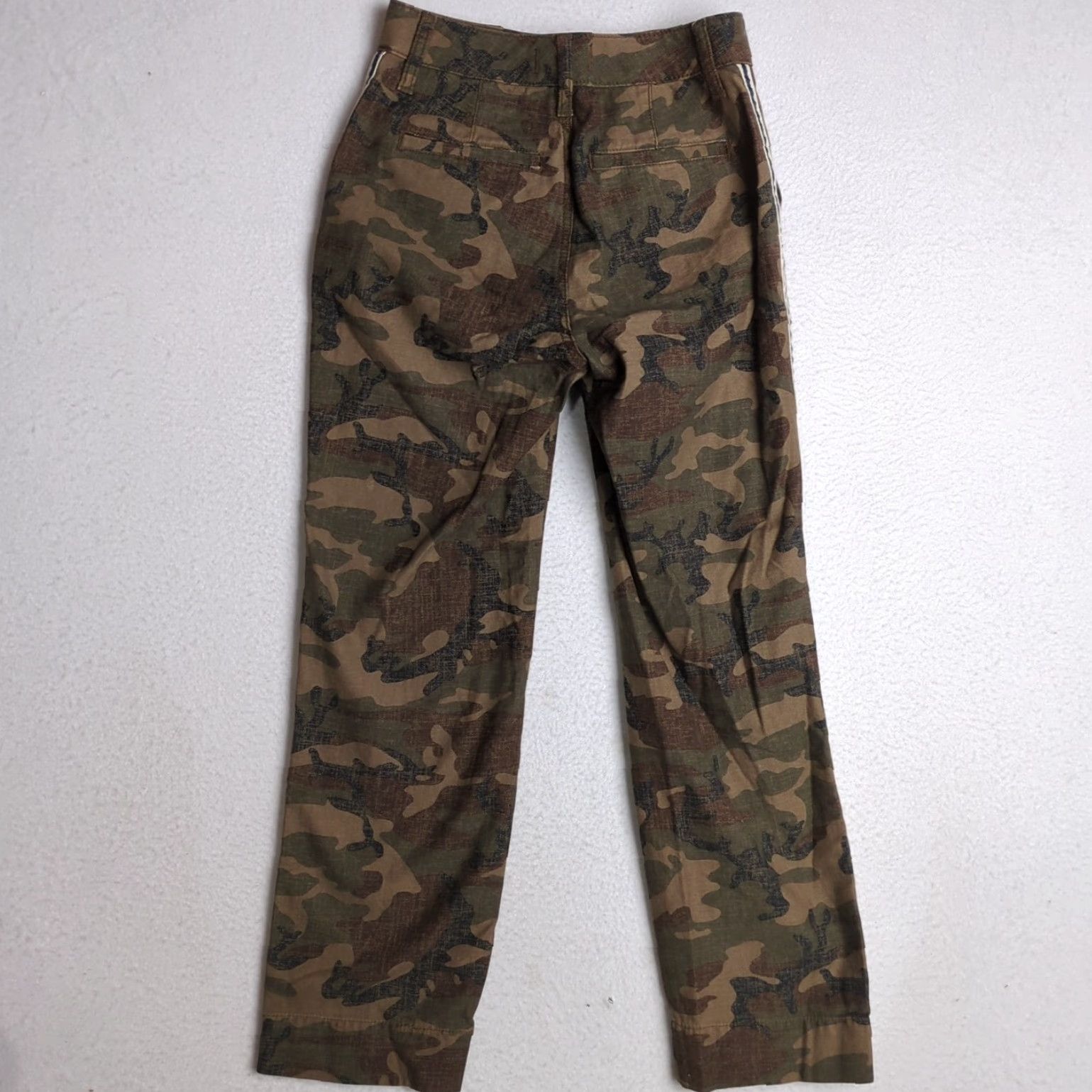 Abercrombie & Fitch Abercrombie & Fitch Annie High Rise Pant 24 Camo Ankle Straight Tuxedo Stripe Womens Pants 24 Camouflage Striped -- 0 Size 42" / US 20 - 2 Thumbnail
