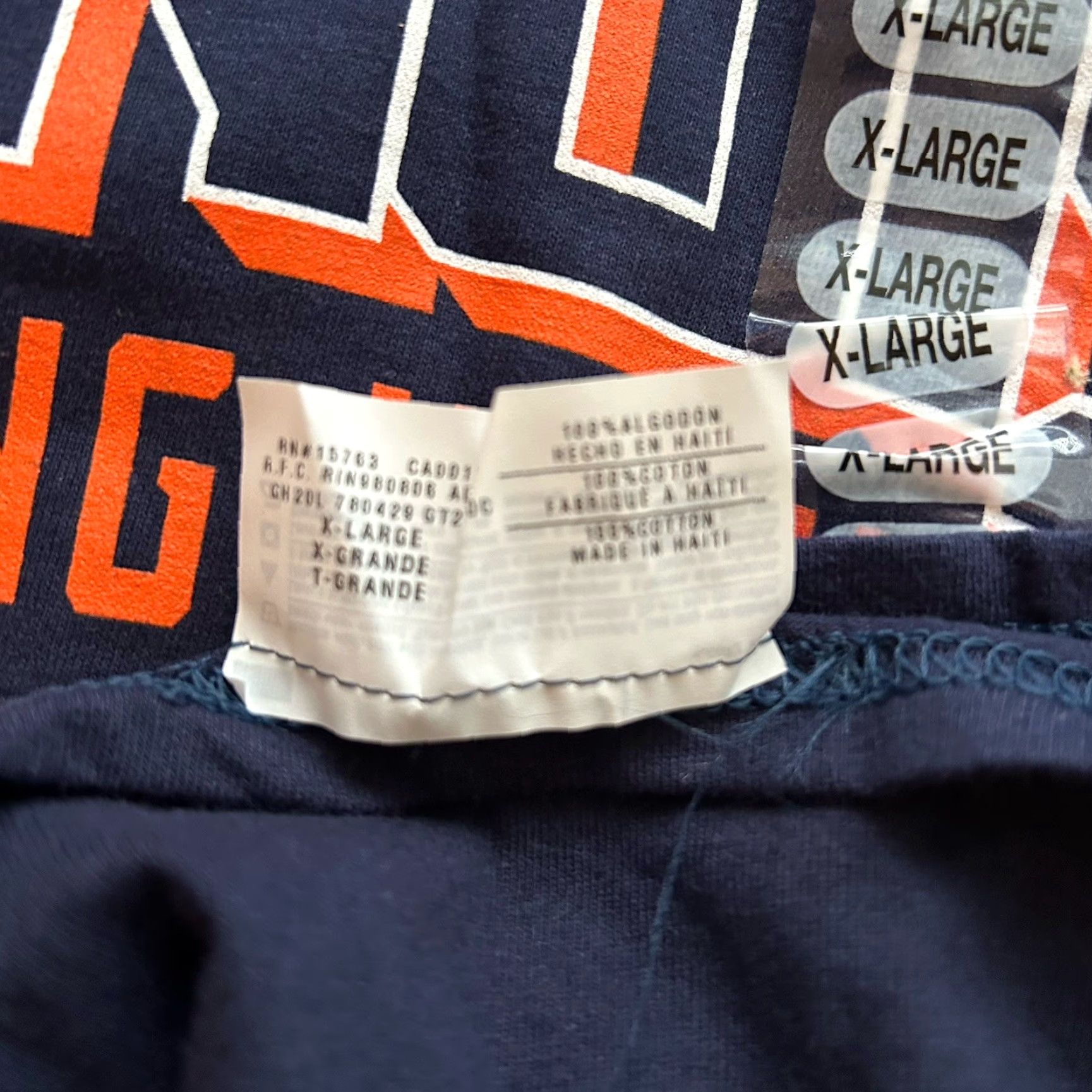 Hanes University Of Illinois Fighting Illini Shirt Men XL Navy Blue Short Sleeve Hanes Crew Neck T-Shirt Size US XL / EU 56 / 4 - 6 Thumbnail