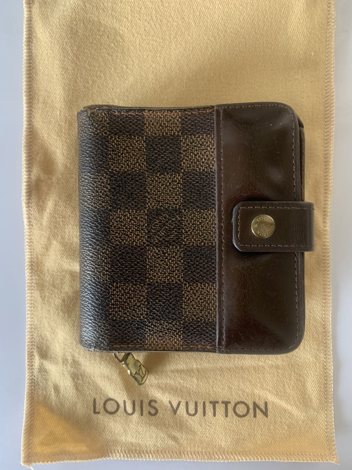 Louis Vuitton Louis Vuitton Signature Damier Wallet Size ONE SIZE - 6 Thumbnail