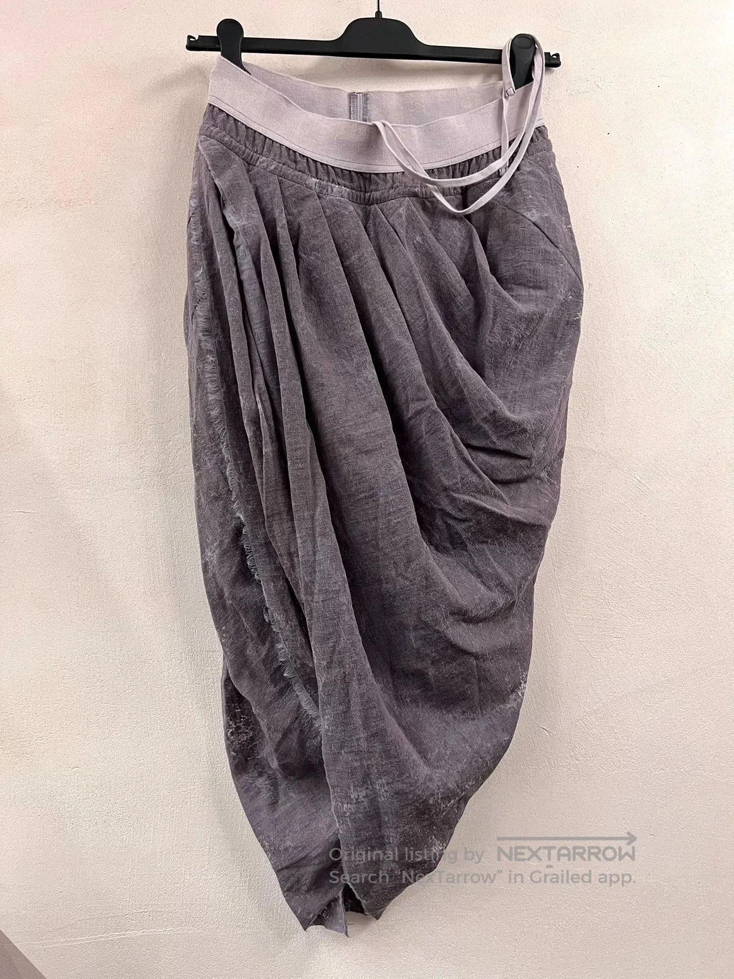 Julius Julius 7 Layered Pleated Skirt. Size 26" / US 2 / IT 38 - 1 Thumbnail