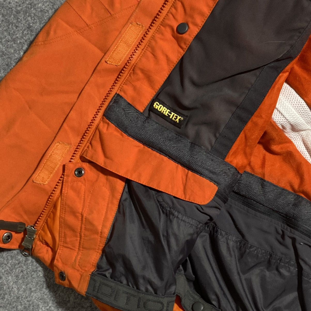 Nike Nike ACG Jacket Gore Tex Storm Gorpcore Size US L / EU 52-54 / 3 - 22 Thumbnail