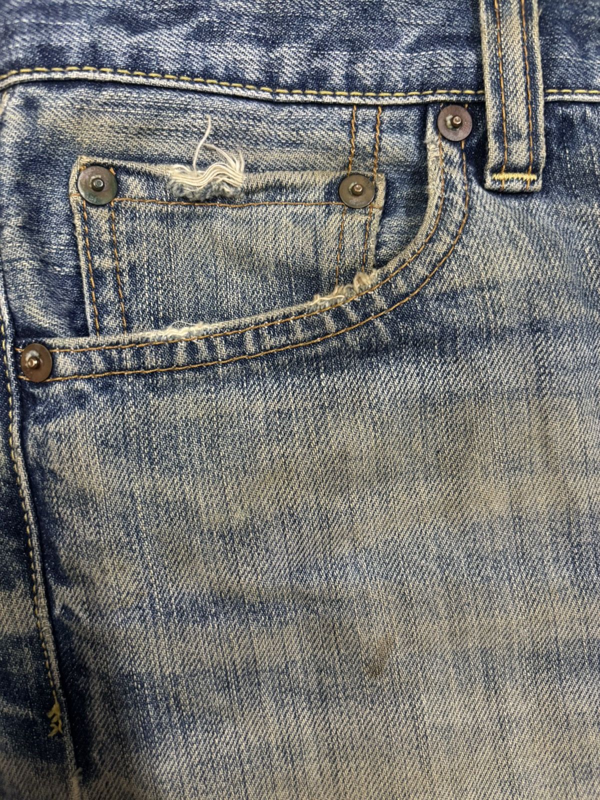 Undercover × Uniqlo Vintage Uniqlo S002 Mud Wash Distressed Grunge Jeans Size US 31 - 5 Thumbnail