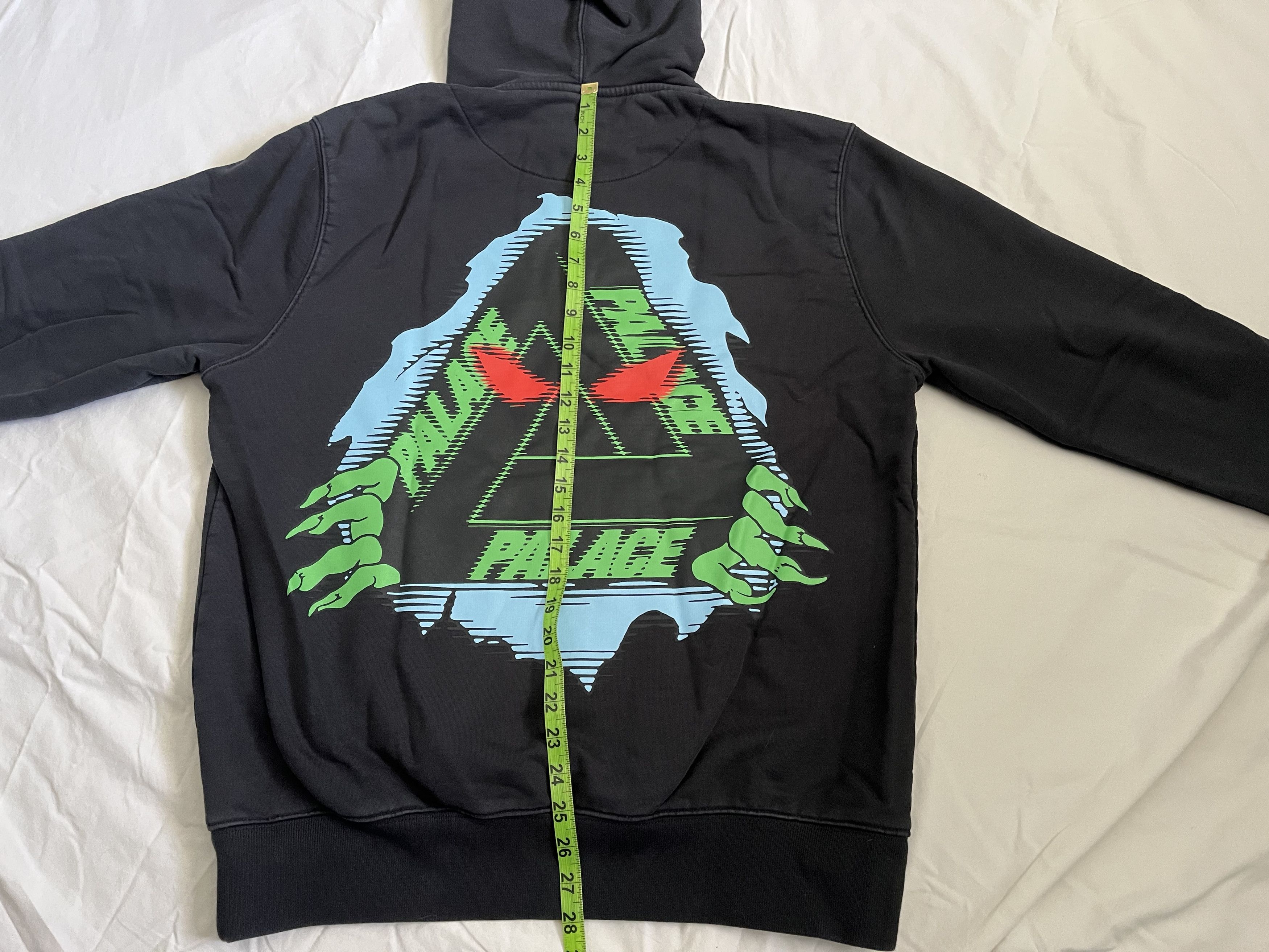 Palace Tri-Ripper Hood Black Size US L / EU 52-54 / 3 - 7 Thumbnail