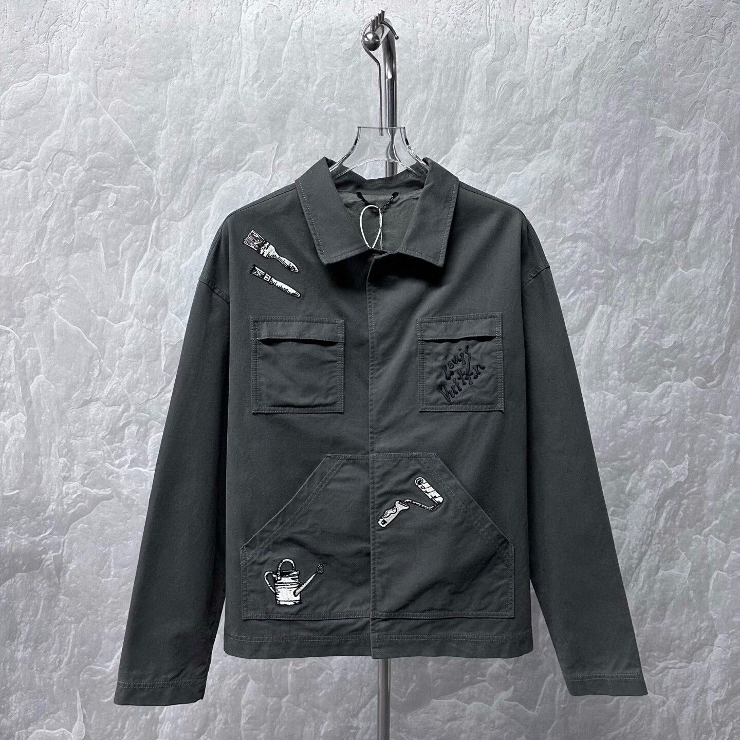 Louis Vuitton louis vuitton embroidered utility jacket in gray Size US L / EU 52-54 / 3 - 1 Thumbnail