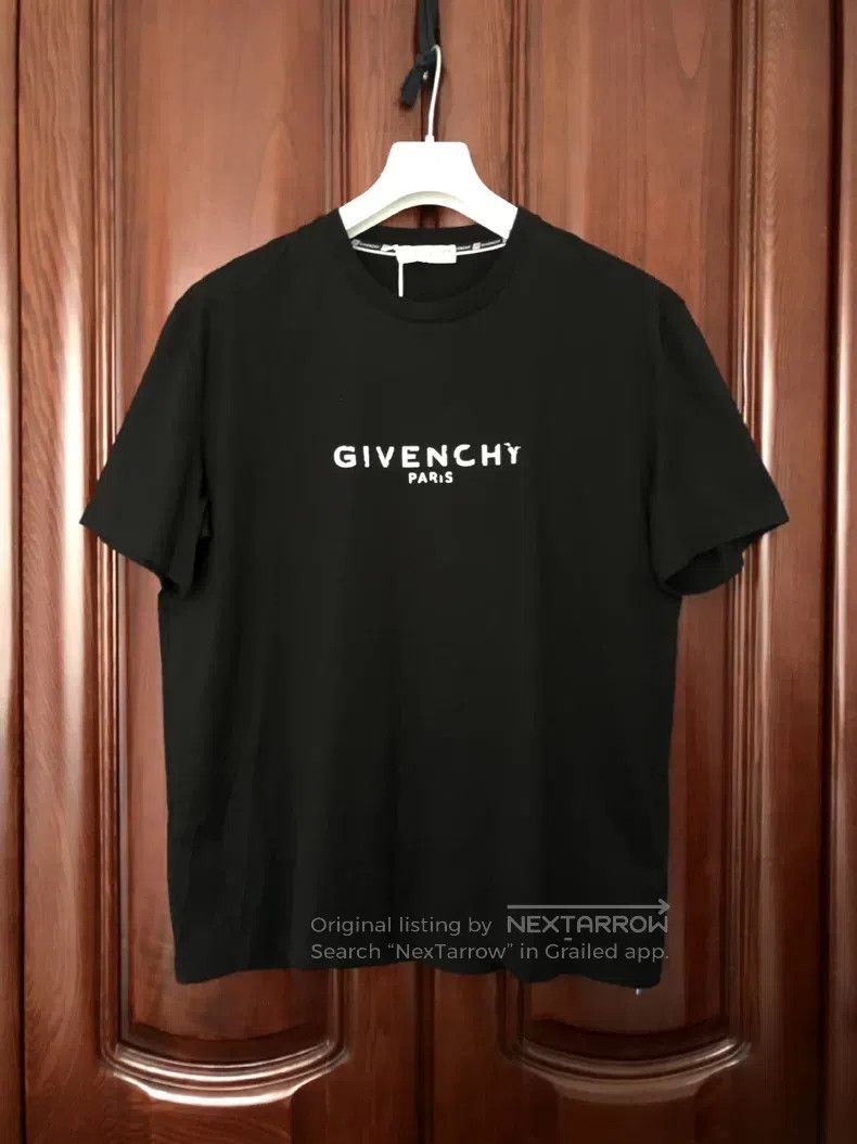 Givenchy Givenchy SizeXXXL Letter Short Sleeve Size US M / EU 48-50 / 2 - 1 Thumbnail