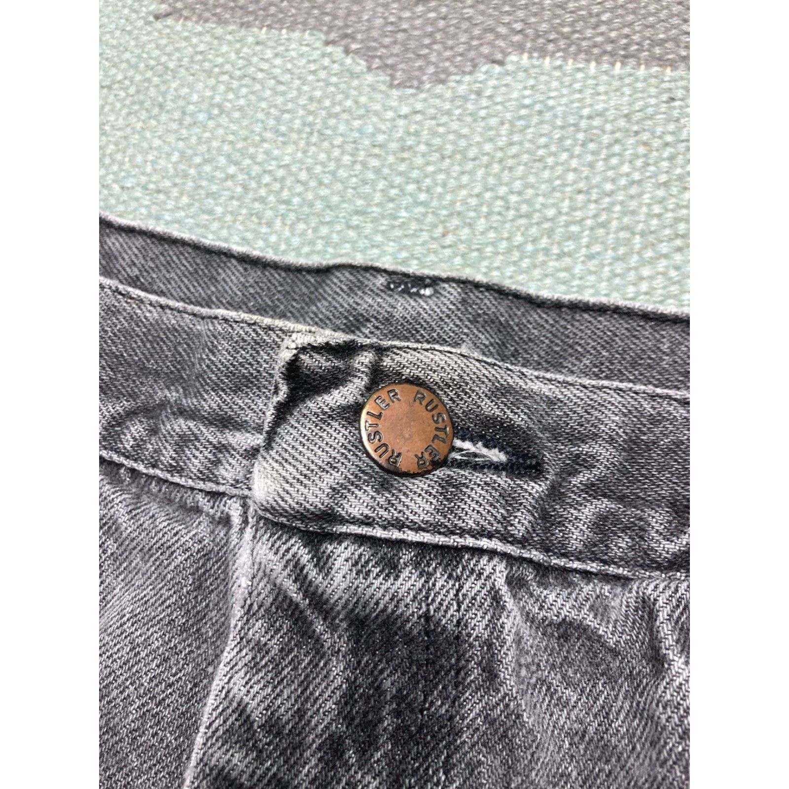 Vintage VINTAGE Rustler Jeans Distressed Grunge Straight Leg Black 32x31 Men Size US 32 / EU 48 - 6 Thumbnail