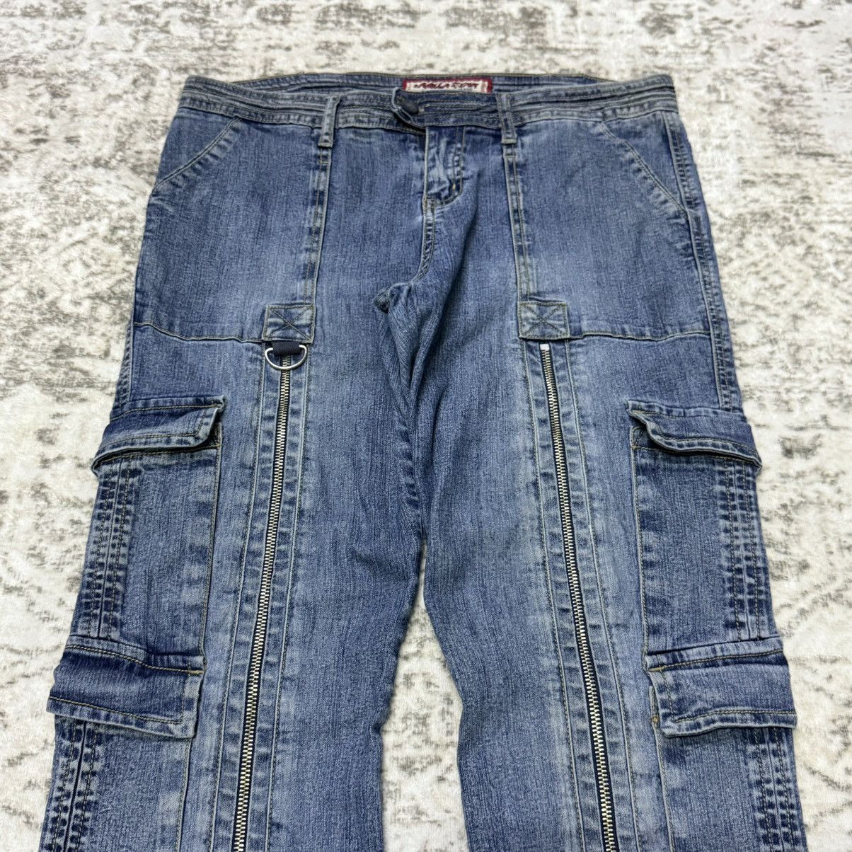 Le Grande Bleu (L.G.B.) Vanilla Star Multi Pocket Cargo Zipper Flare Jeans Size US 32 / EU 48 - 2 Thumbnail