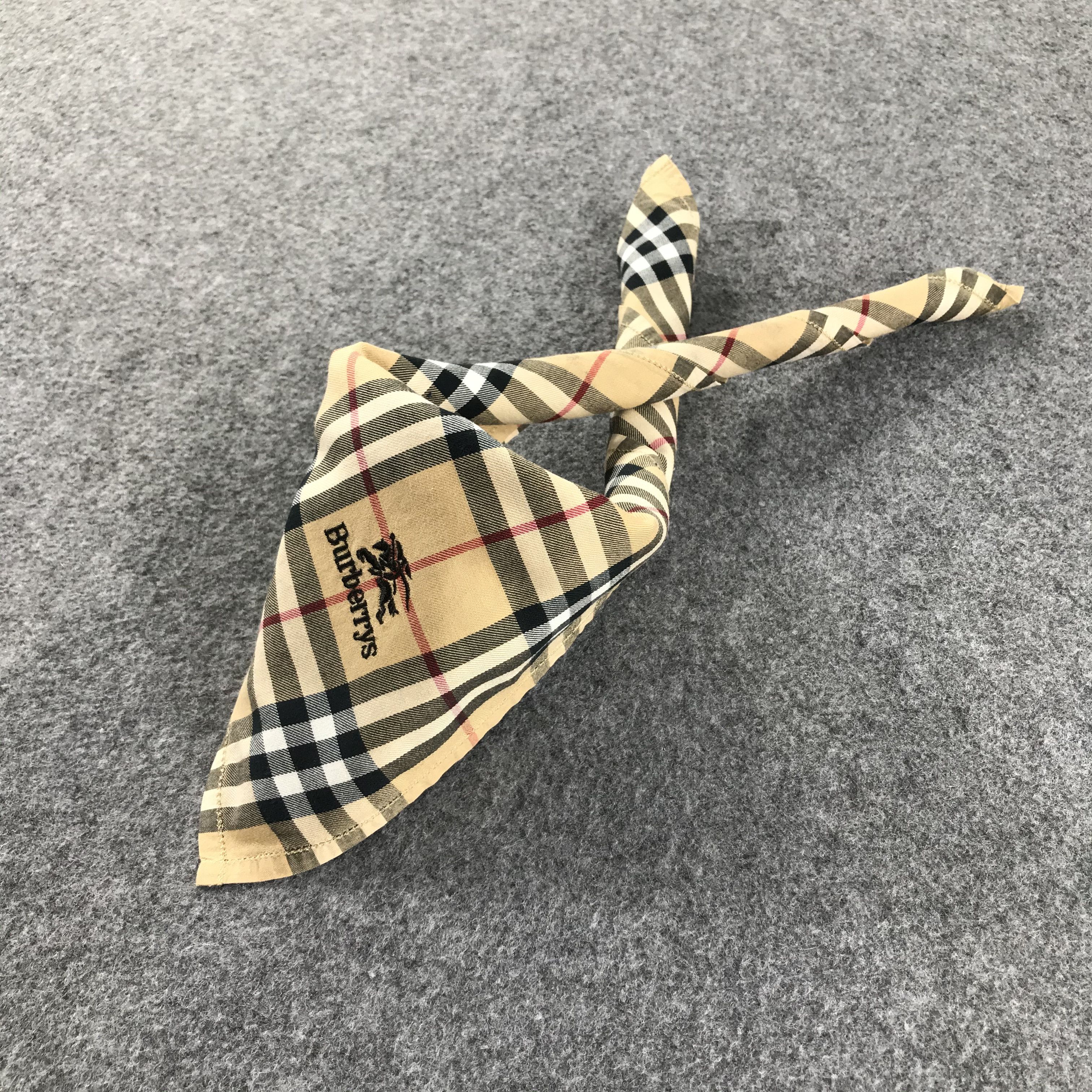 Burberry Burberrys Nova Check Handkerchief Neckerchief Bandana H289 Size ONE SIZE - 3 Thumbnail