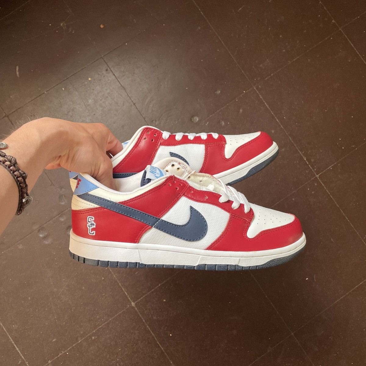 Nike × Supreme Supreme SB Dunk Low Gold / Navy Blue / Gold 
