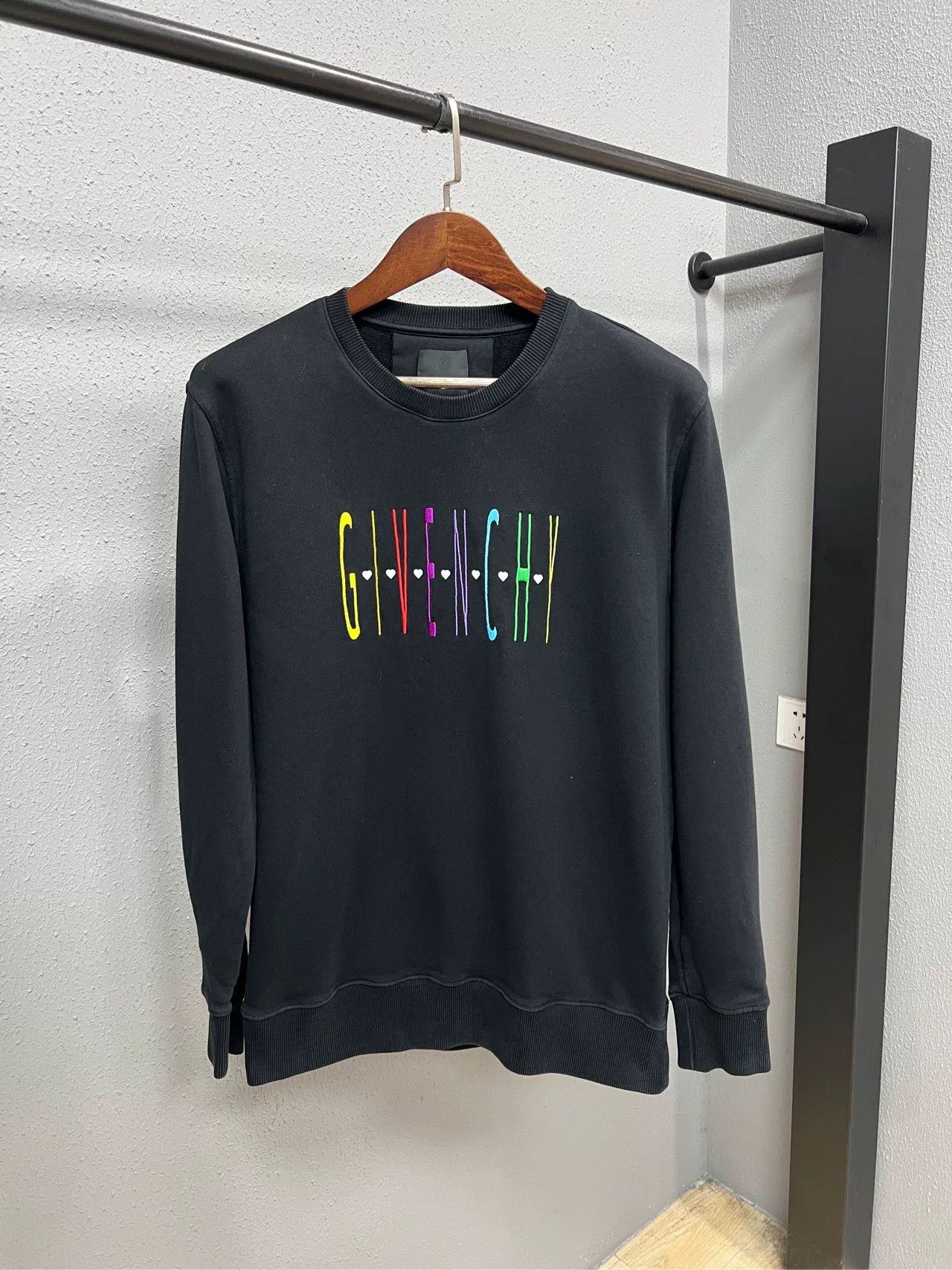 Givenchy Givenchy Colorful Lettered Sweatshirt Size US M / EU 48-50 / 2 - 1 Thumbnail