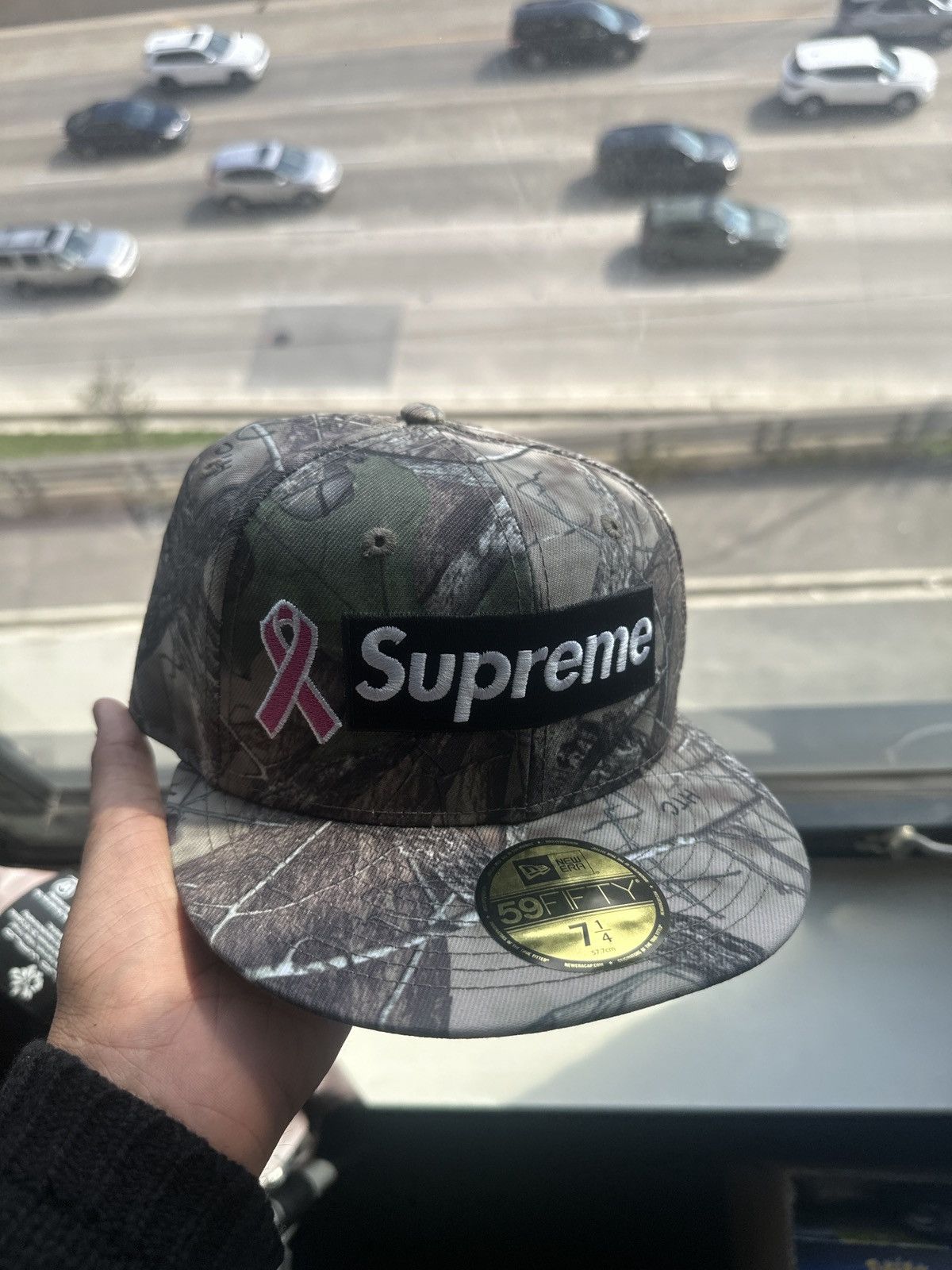 Supreme Supreme breast cancer Awareness (camo) fitted hat 7 1/4