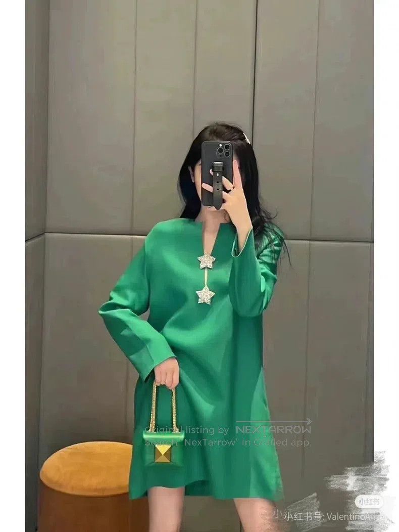 Valentino Valentino Star diamond embellished long-sleeved dress Size S / US 4 / IT 40 - 2 Thumbnail