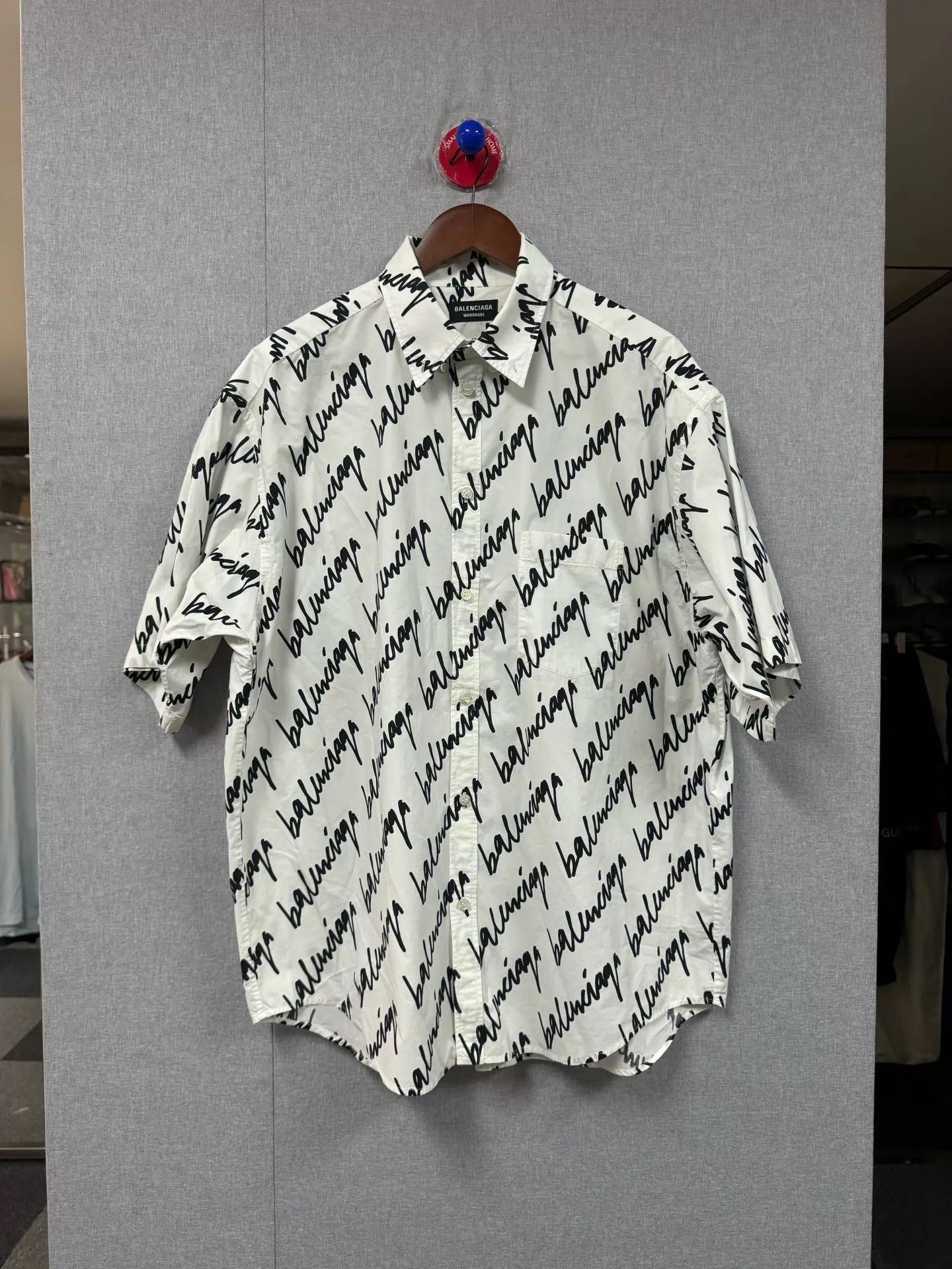 Balenciaga Short Sleeve Script Print Button-Up Shirt Size US M / EU 48-50 / 2 - 1 Thumbnail