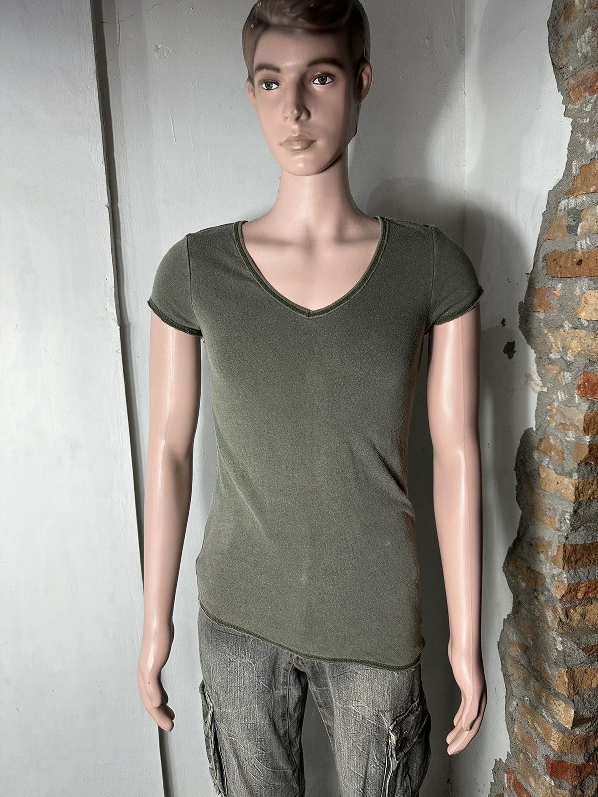 Japanese Brand GOA Faded Olive Asymmetric V neck Tshirt Size US S / EU 44-46 / 1 - 14 Thumbnail