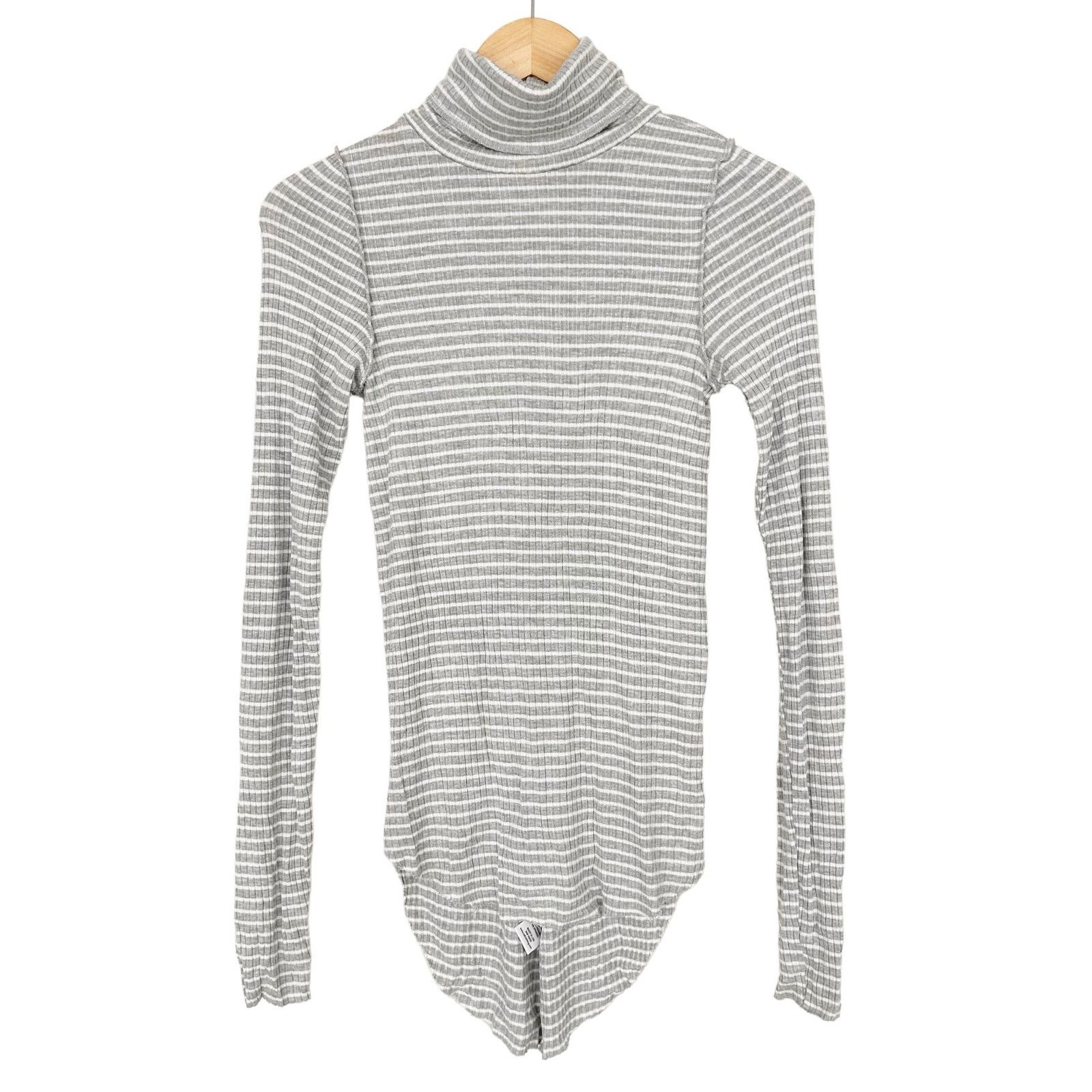 NSF NSF Jacqui Gray White Striped Raw Hem Turtleneck Sz M Size M / US 6-8 / IT 42-44 - 7 Thumbnail
