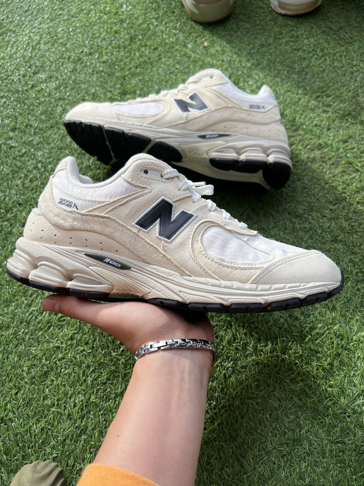 New Balance New Balance 2002R White Fur M2002RSW Size US 10 / EU 43 - 1 Thumbnail