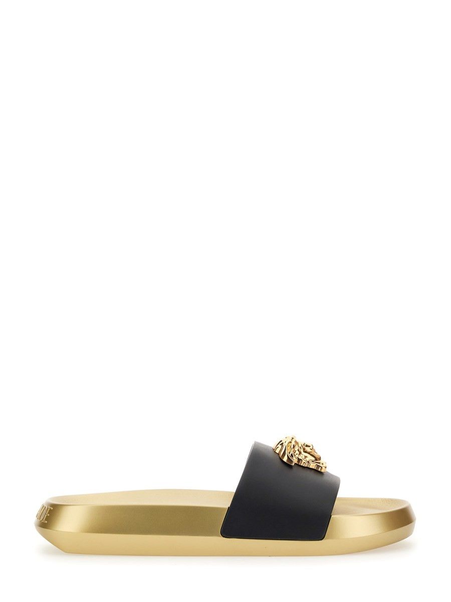 Versace o1y0226 Slippers in Black/Gold Size US 5 / IT 35 - 1 Thumbnail