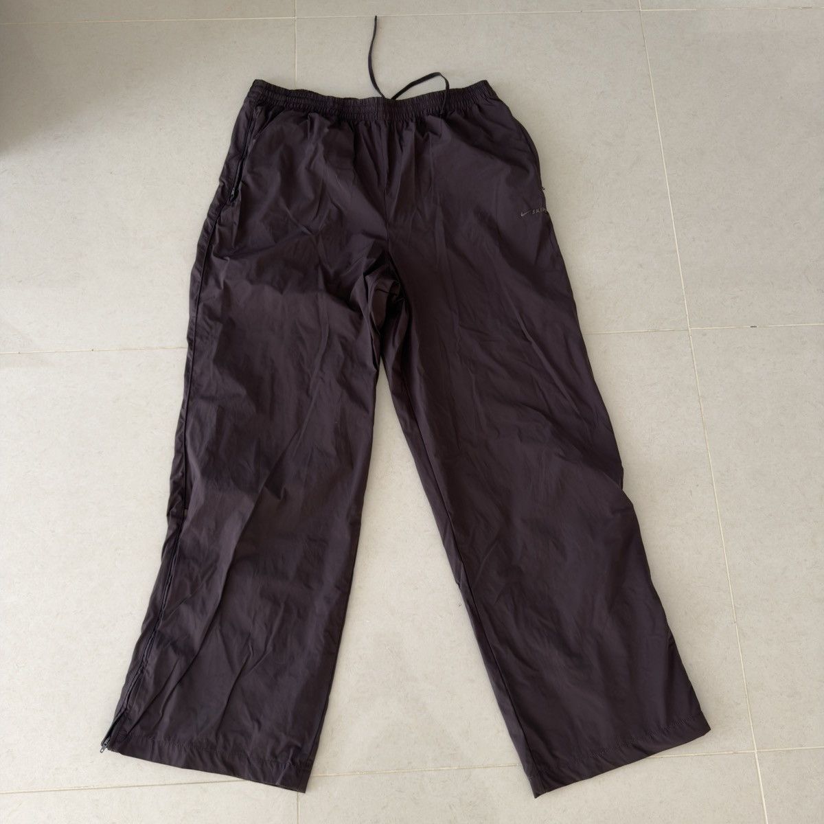 Nike Nike Skims Track Pants Burgundy Large 🚫READ DESCRIPTION🚫 Size US 34 / EU 50 - 1 Thumbnail