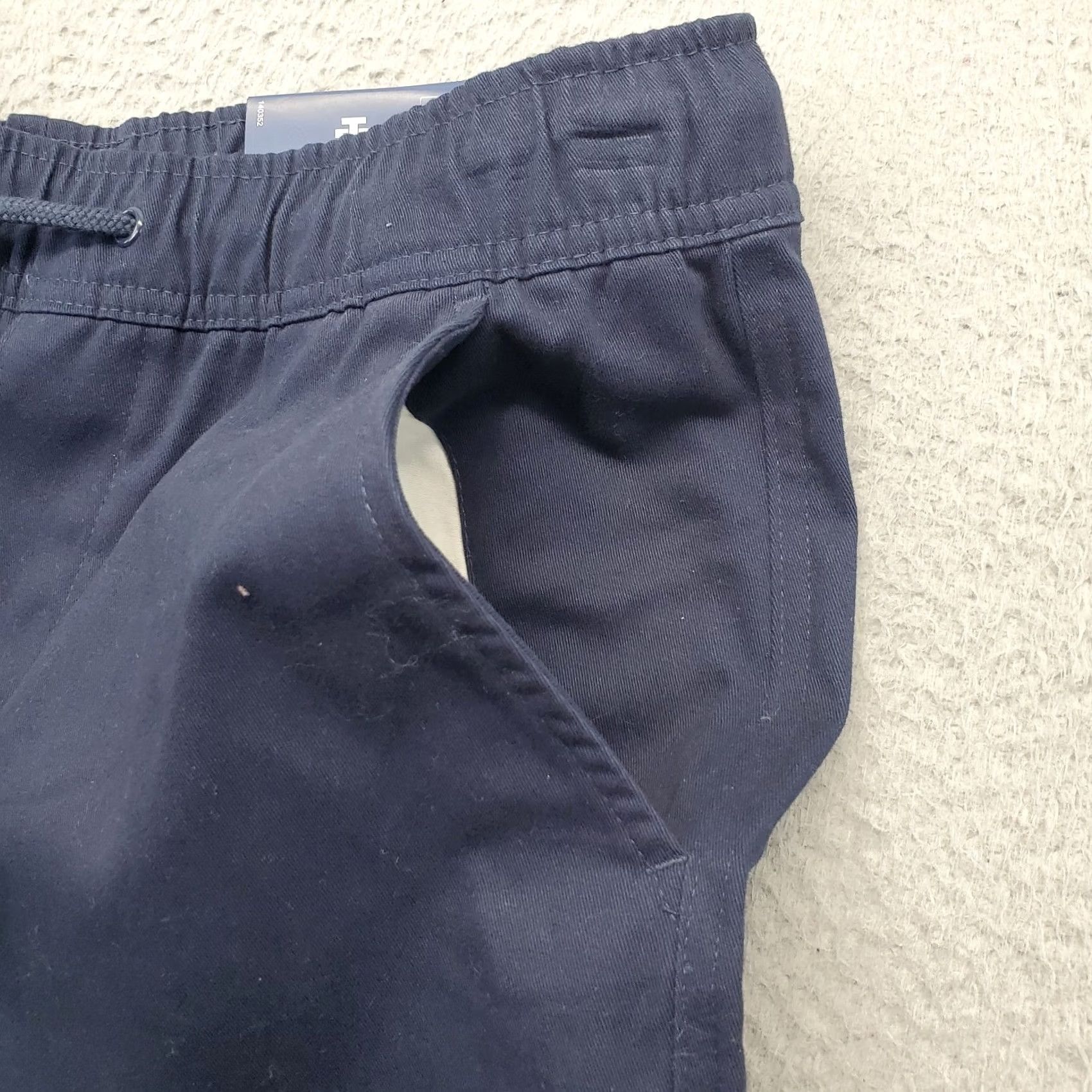 Izod IZOD Mens Shorts Shirt Navy Stretch Easy Care Schoolwear Regular Size M Size US 31 - 7 Thumbnail
