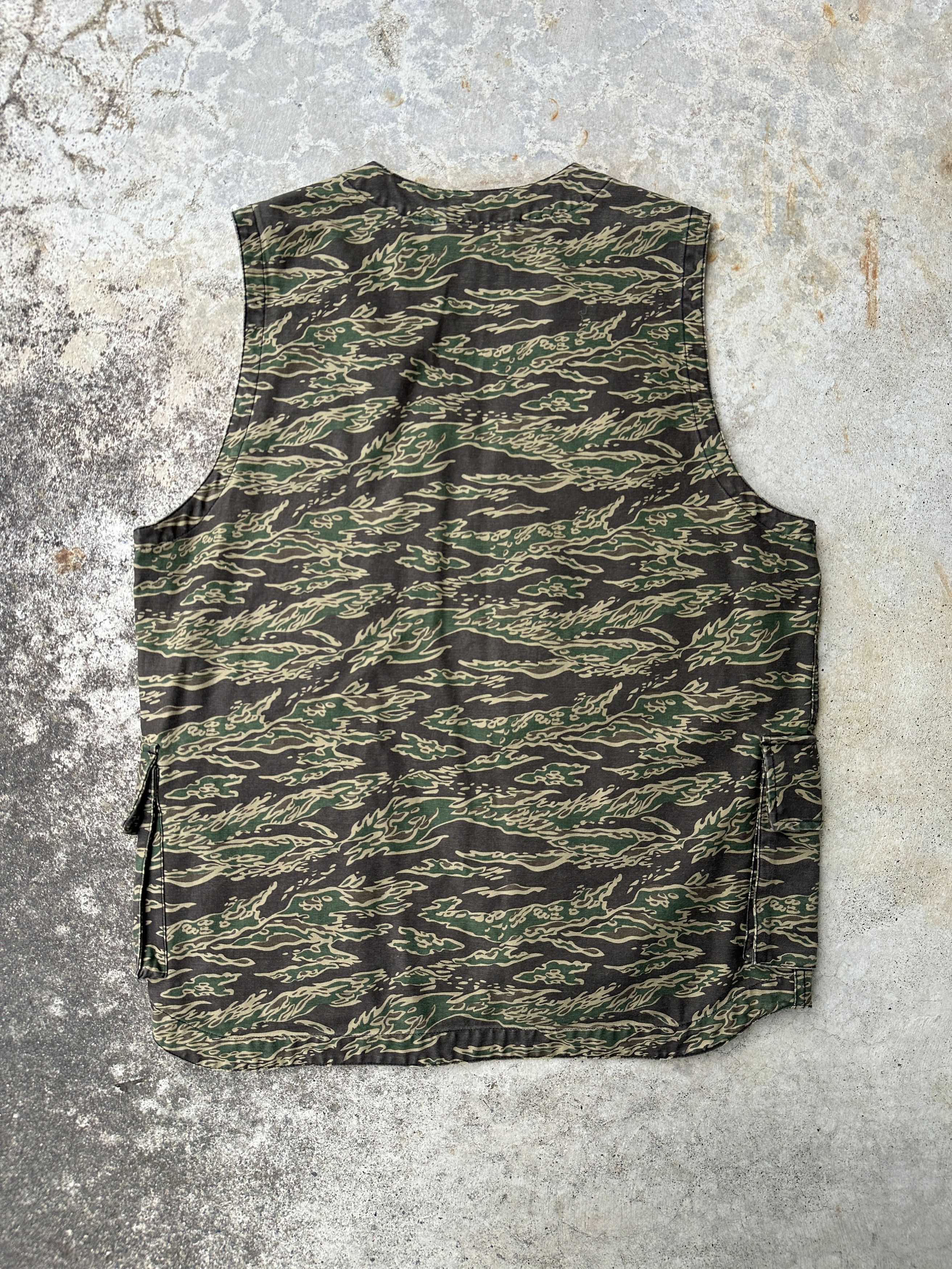 Carhartt Wip Carhartt WIP Tiger Camo Utility Army Cargo Military War Vest Size US L / EU 52-54 / 3 - 2 Thumbnail