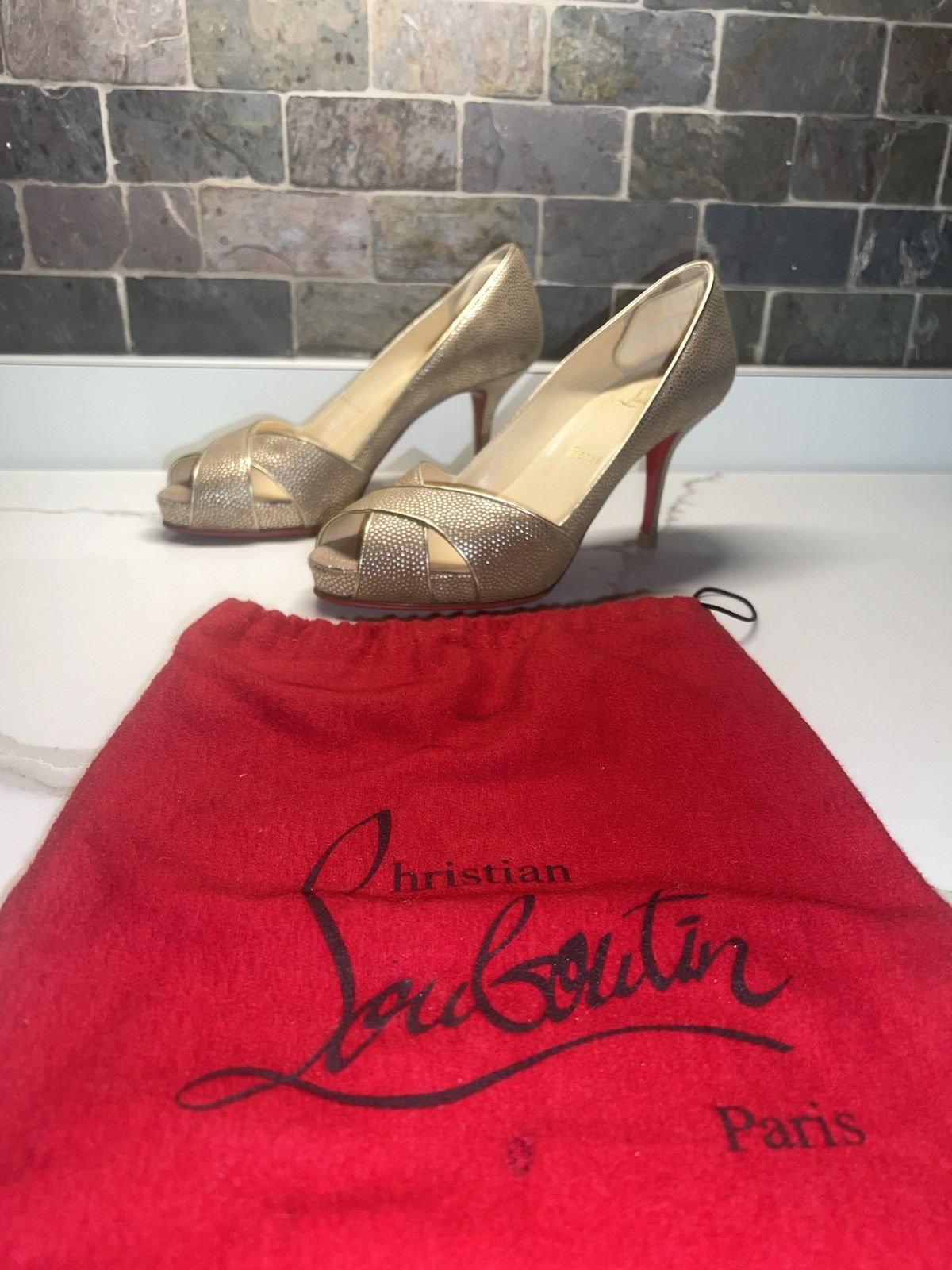 Christian Louboutin Christian Louboutin Shelley Orlato 90 Pumps Gold Criss Cross Size US 6 / IT 36 - 1 Thumbnail