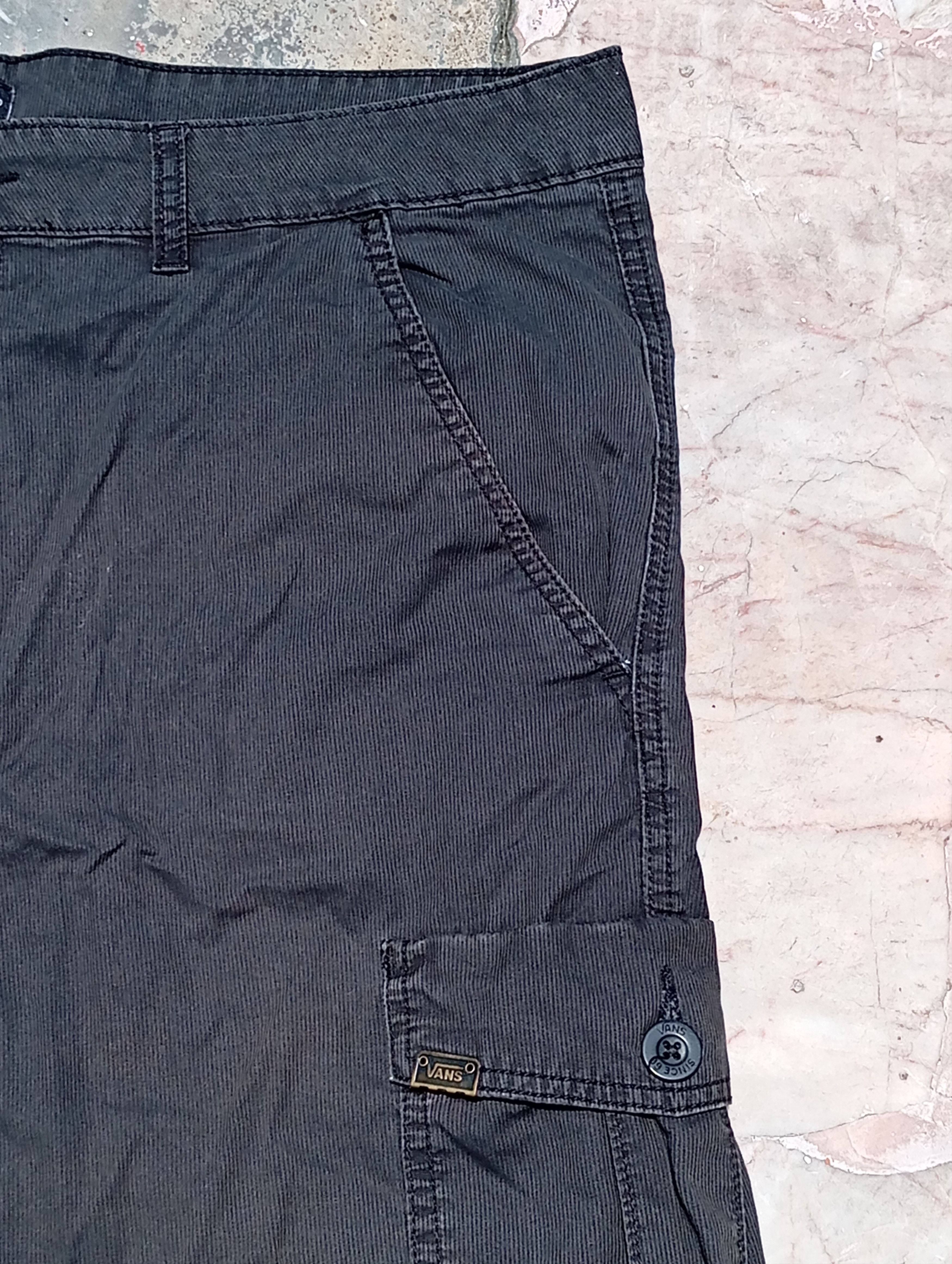 Vans Vans of the wall beautiful shorts Size US 38 / EU 54 - 3 Thumbnail