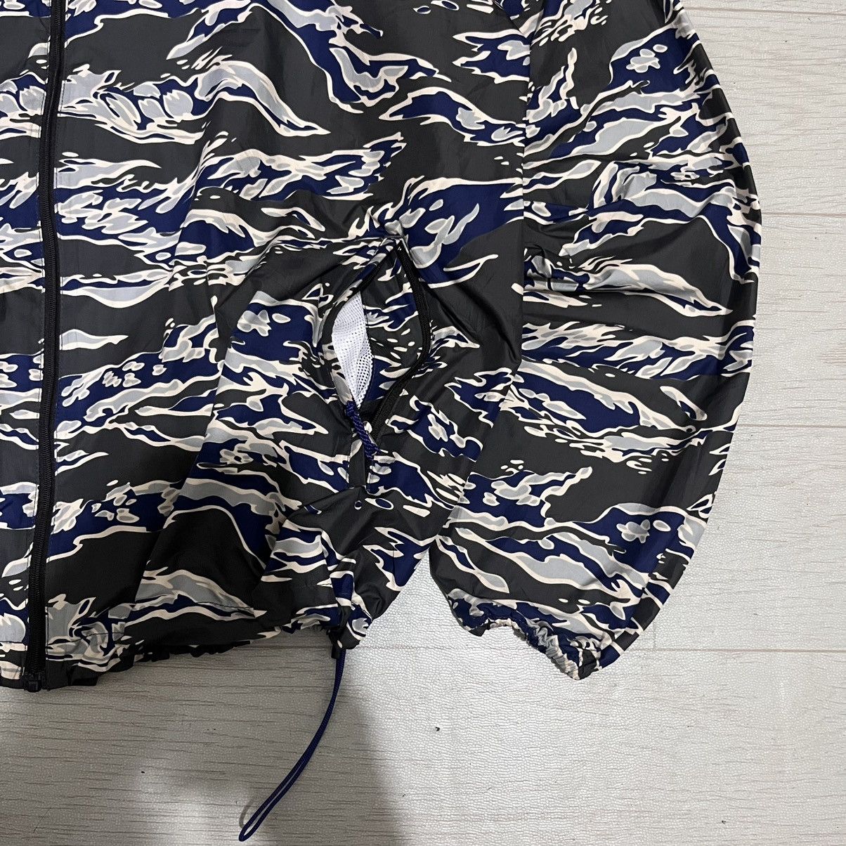 Stussy 2000s stussy tiger camo light jacket nylon/polyster Size US M / EU 48-50 / 2 - 4 Thumbnail