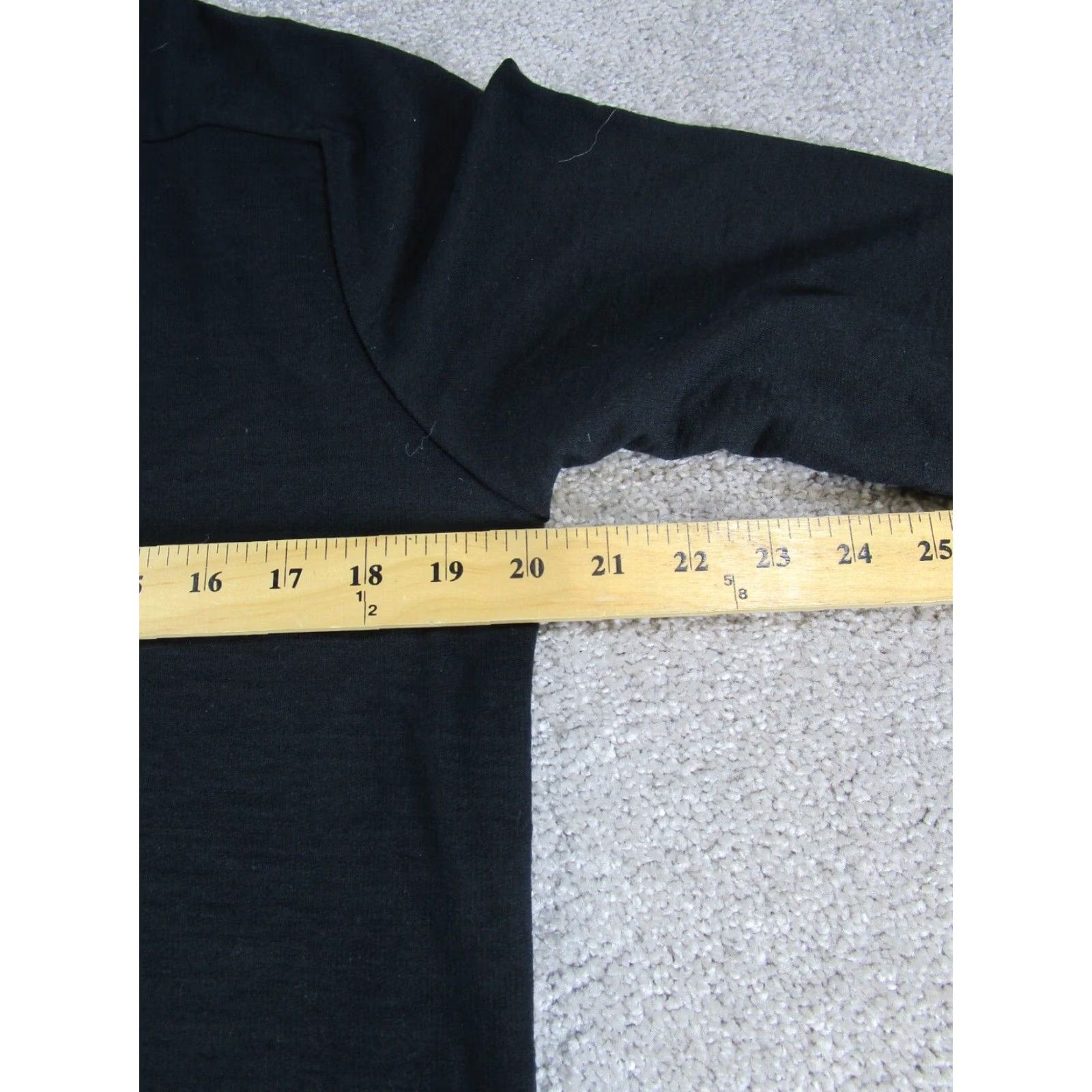 Banana Republic Banana Republic Sweater Mens M Black Performance Merino Mock Neck Pullover Long Sleeve Regular Fit Shirt for Business Casual Travel Size US M / EU 48-50 / 2 - 6 Thumbnail