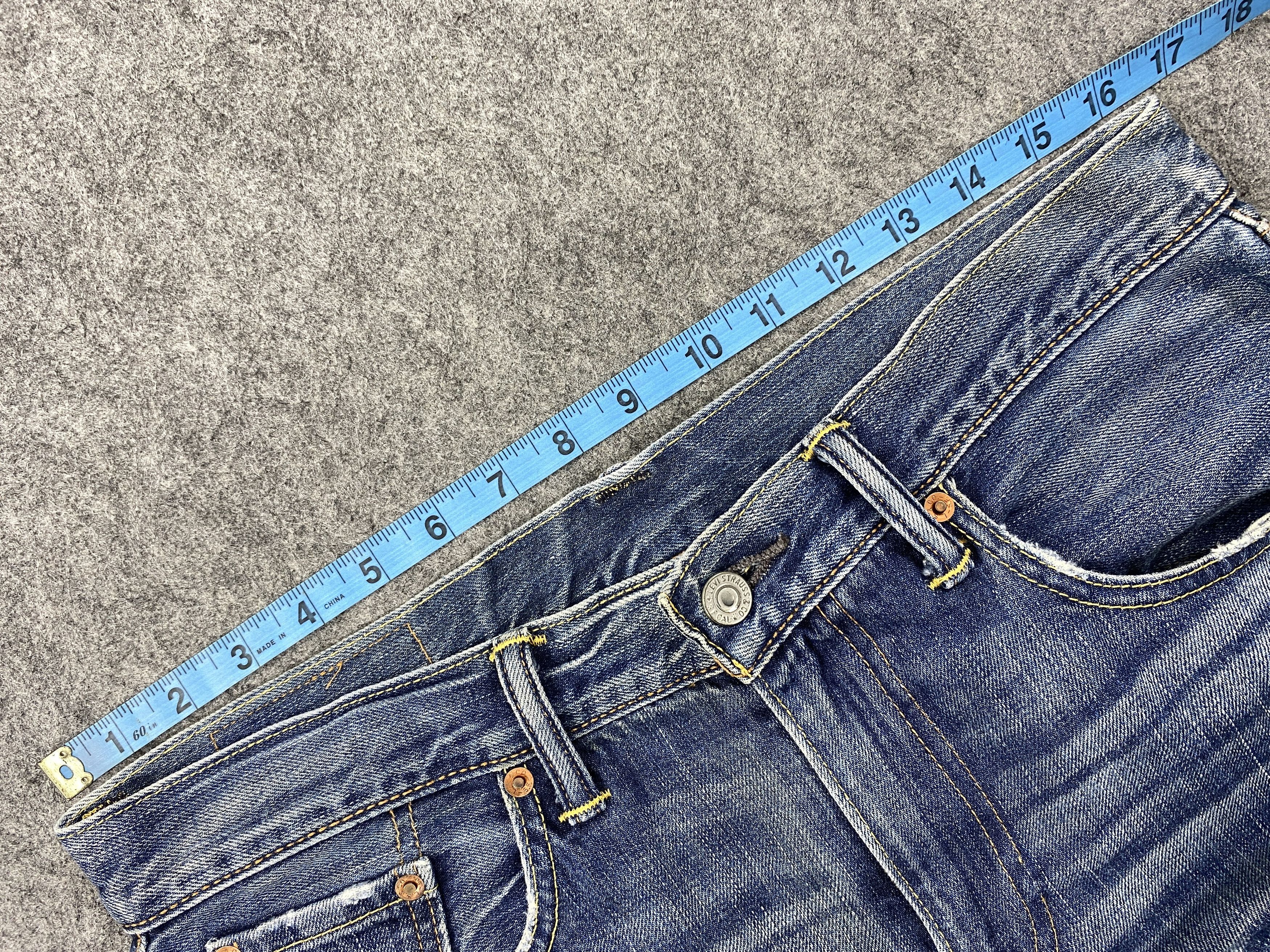 Levi's Distressed Blue Levi's 502 Jeans 33x30 Denim JN1493 Size US 33 - 5 Thumbnail