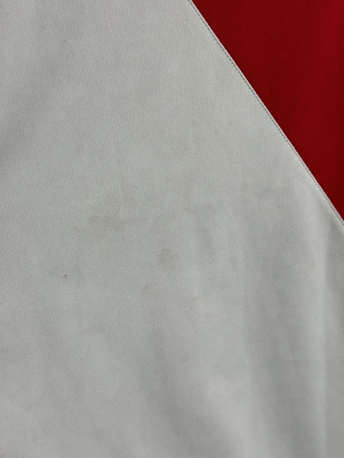 Umbro Southampton 10/11 Home Football Jersey Size US XL / EU 56 / 4 - 5 Thumbnail