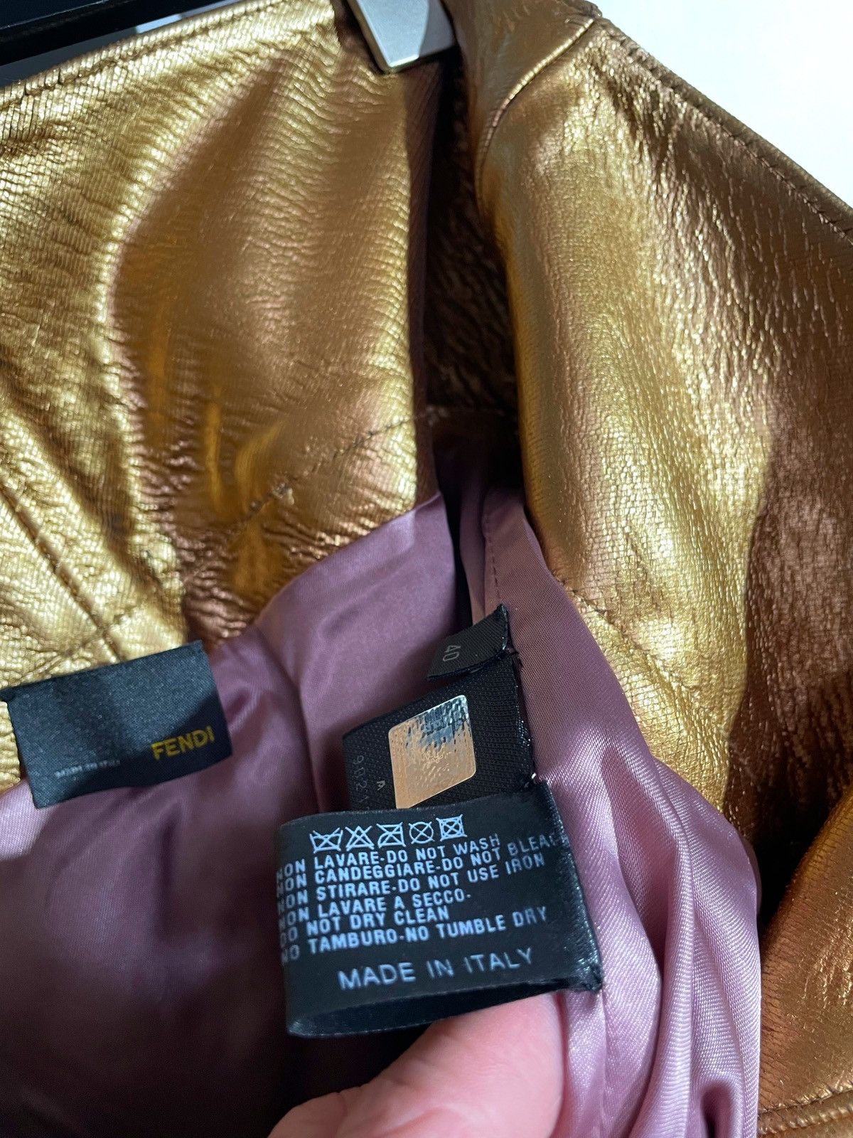 Fendi Fendi Gold Leather Skirt Size 40 Made in Italy Luxury Style Size 27" / US 4 / IT 40 - 14 Thumbnail