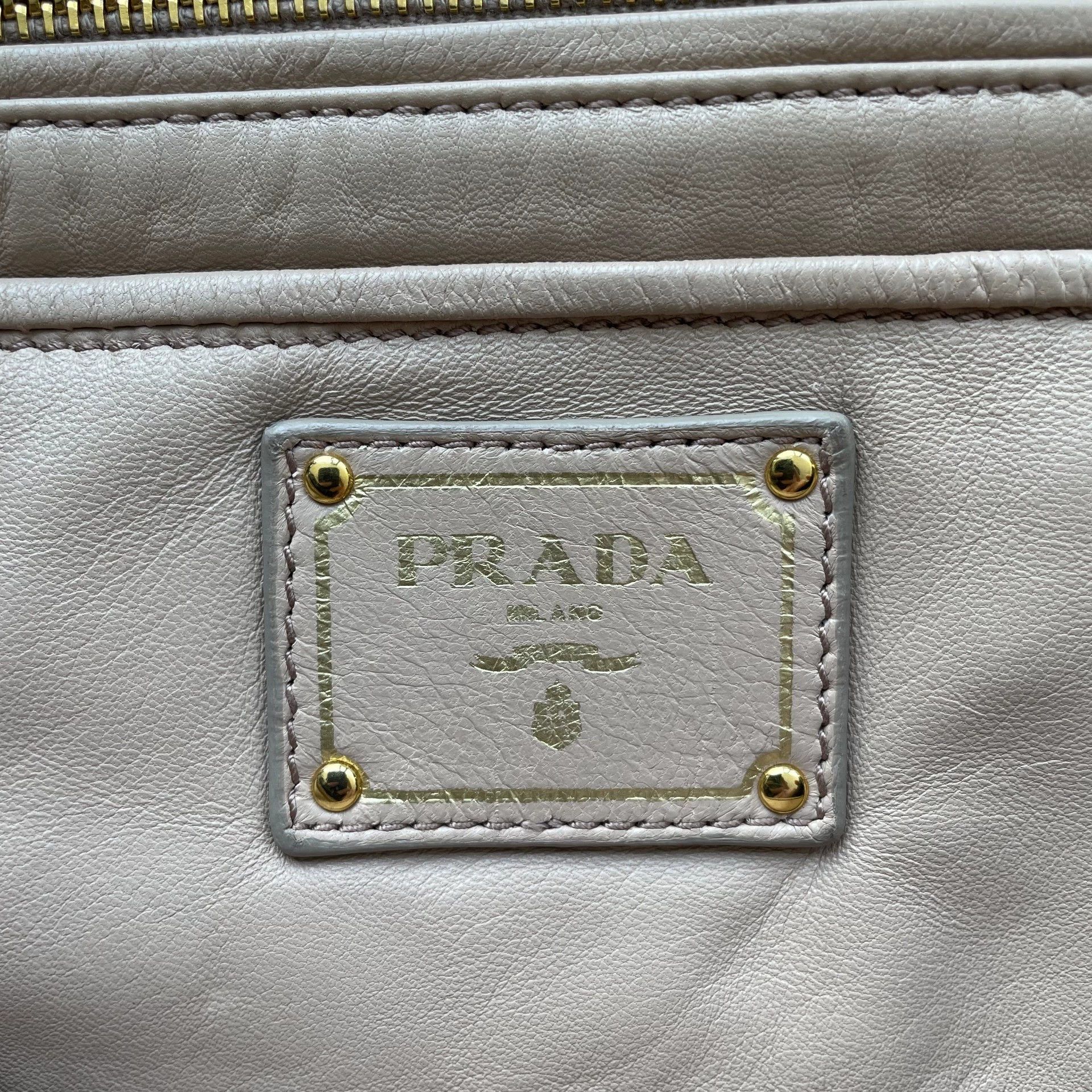 Prada Prada Pleated Black Gold Clutch 98 New w/ Chain Size ONE SIZE - 4 Thumbnail